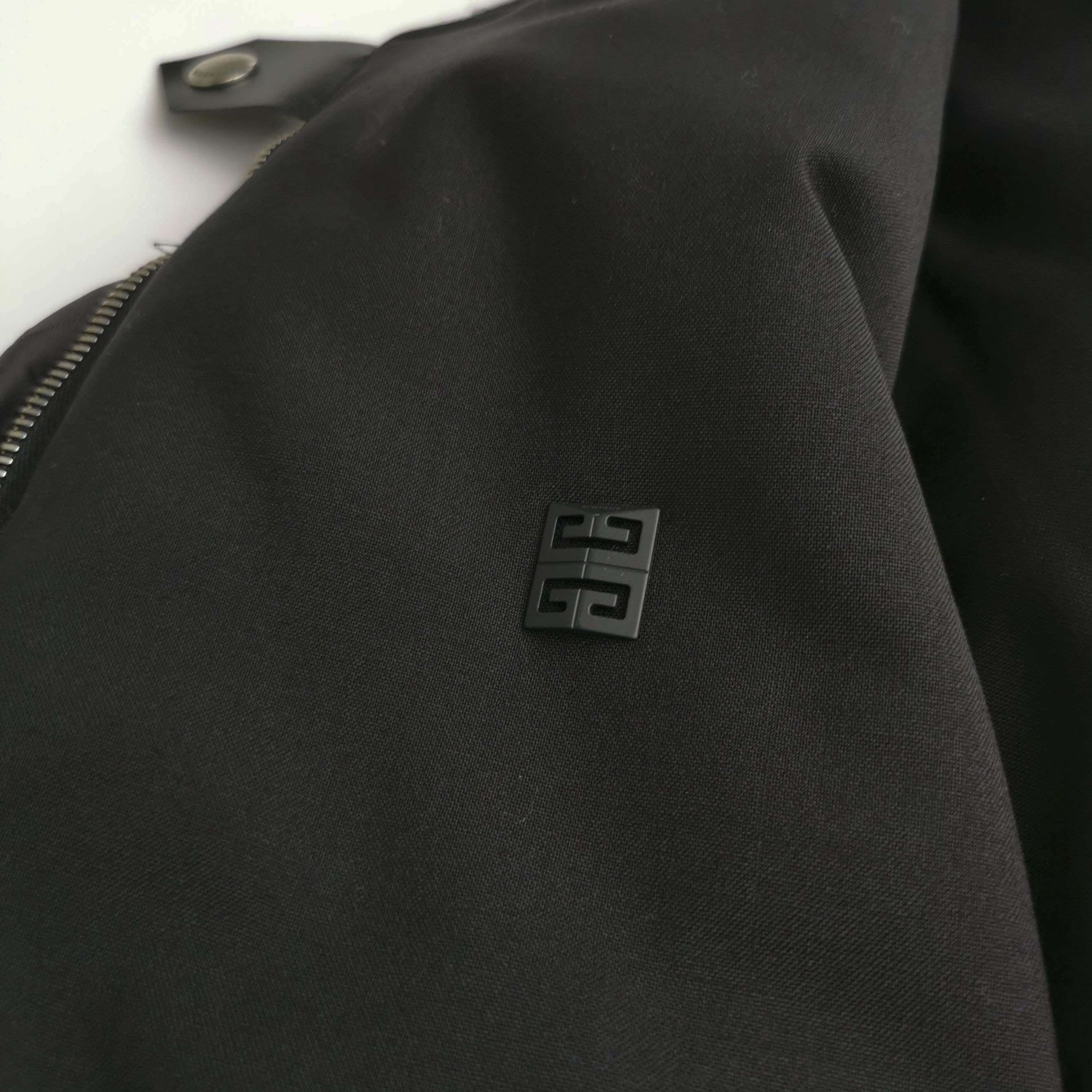 Givenchy Givenchy Men s Heavy Coats Size US S / EU 44-46 / 1 - 5 Thumbnail