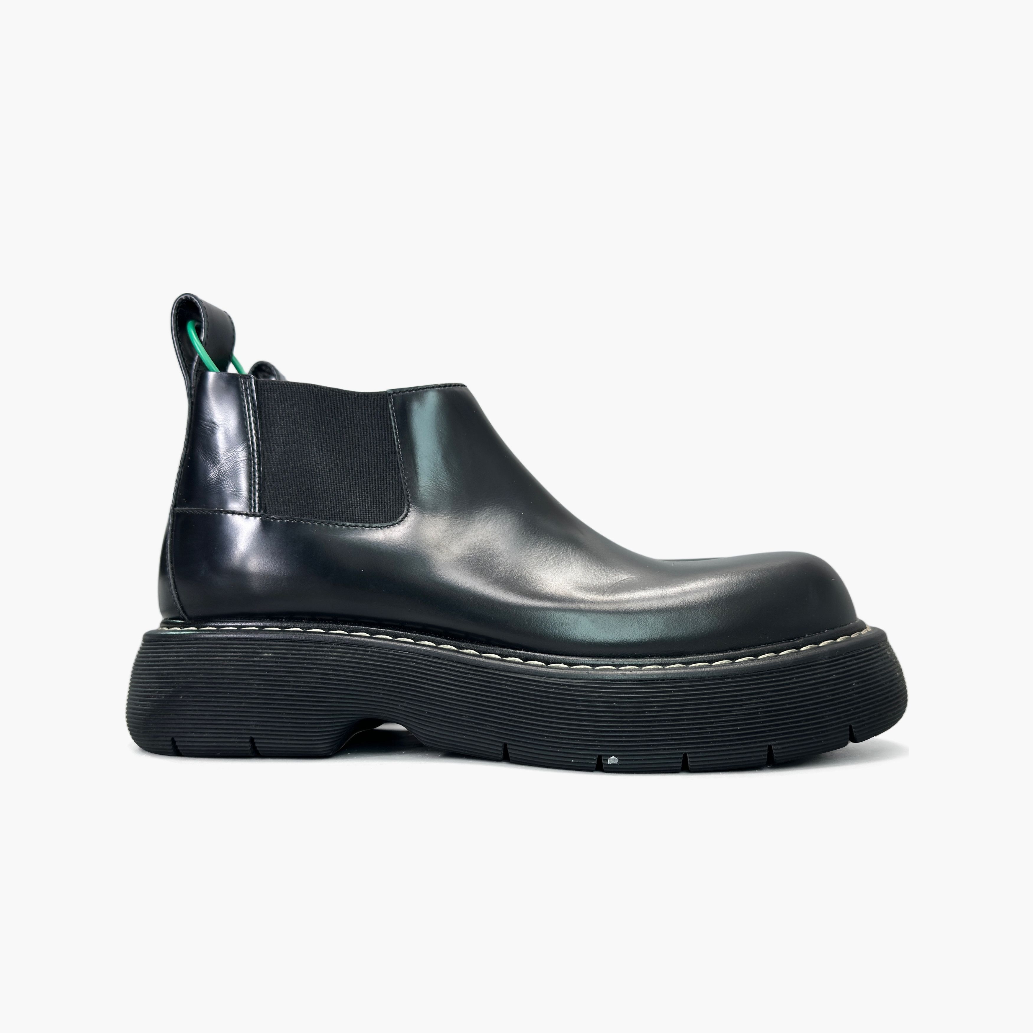 Bottega Veneta Bottega Veneta Black Leather Bounce Chelsea Boots Size 11 Size US 11 / EU 44 - 4 Thumbnail