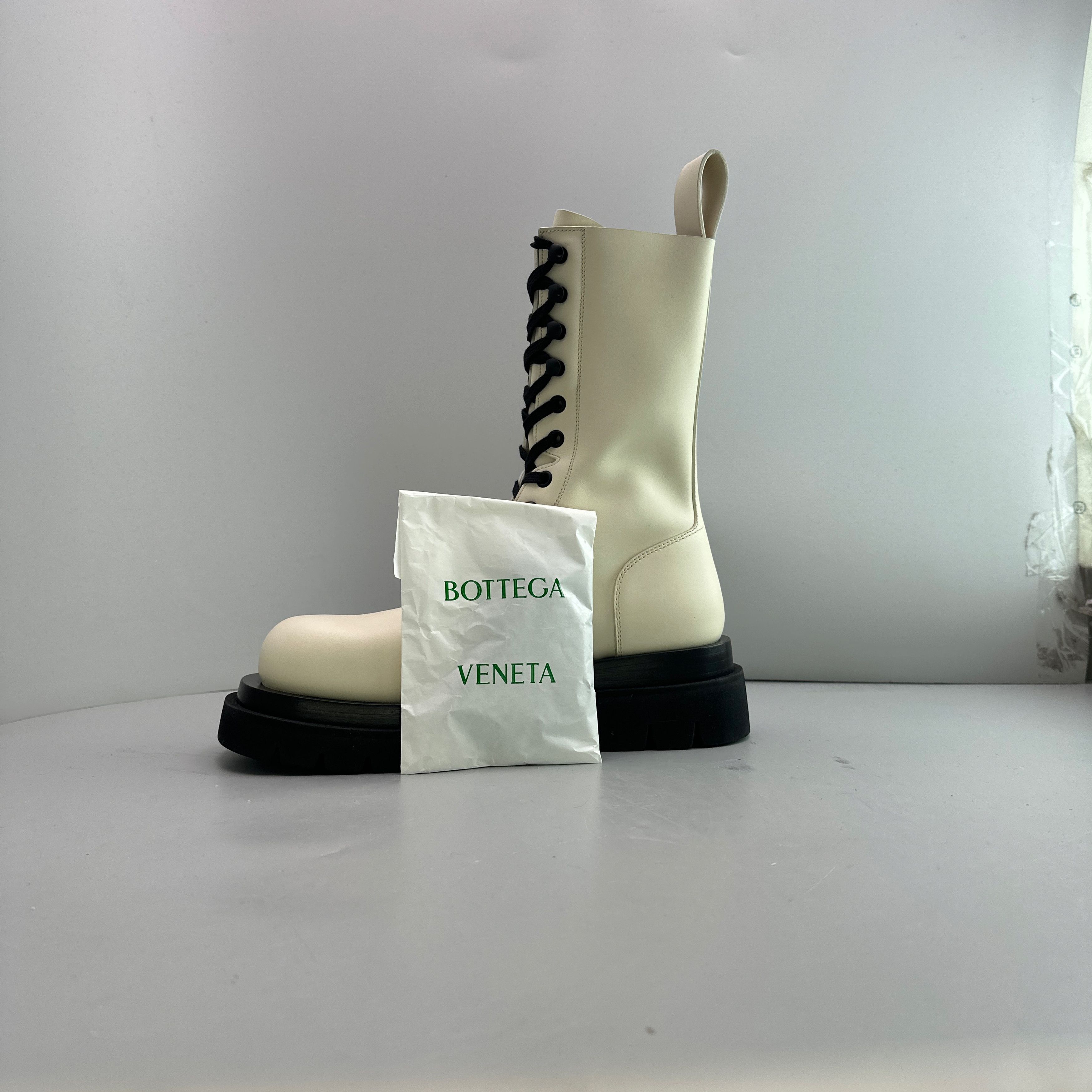 Bottega Veneta Bottega Veneta Lug Lace-Up Boots Size 37.5 Size US 7.5 / IT 37.5 - 10 Thumbnail