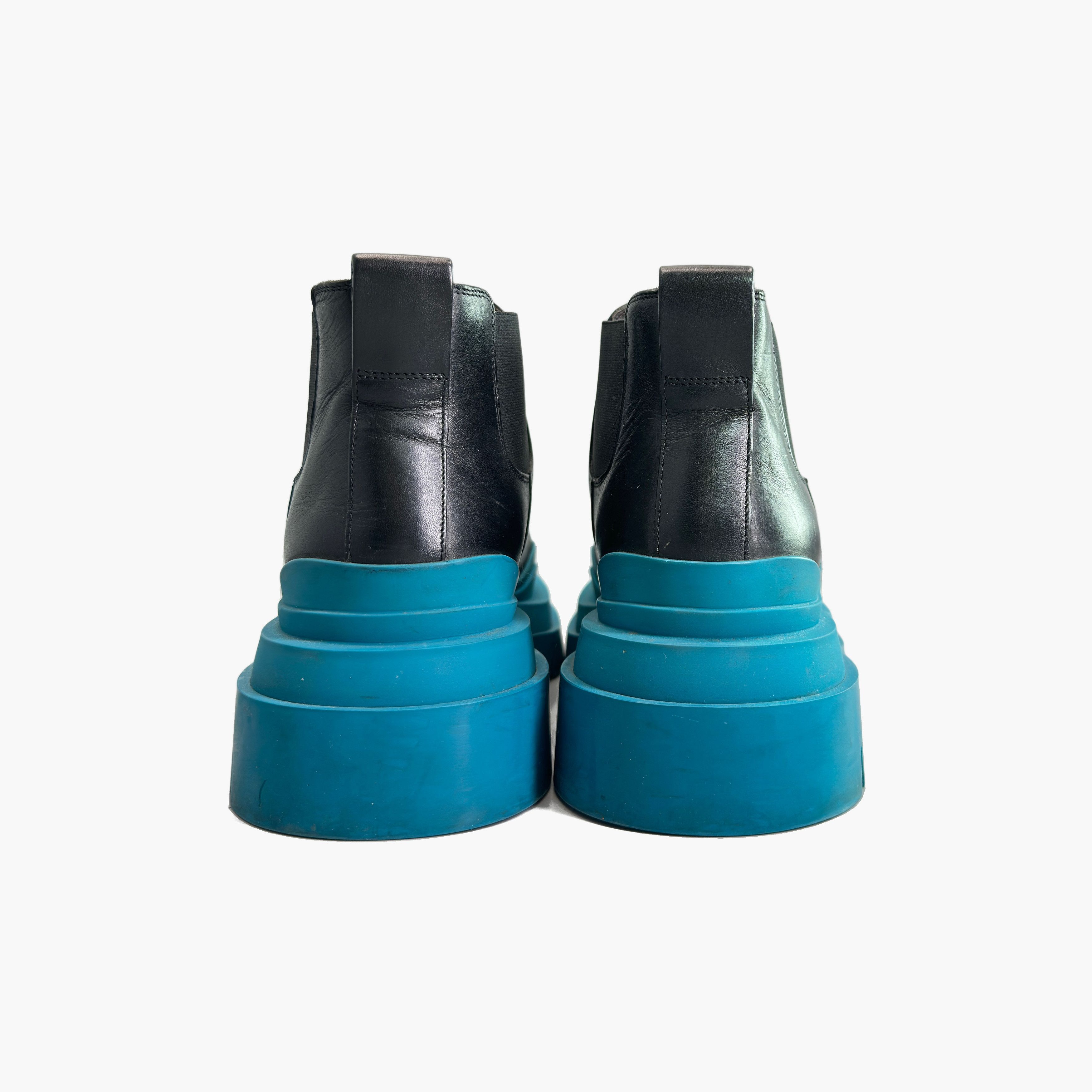 Bottega Veneta Bottega Veneta Blue Sole Chelsea Boots Size 9.5 Size US 9.5 / EU 42-43 - 6 Thumbnail