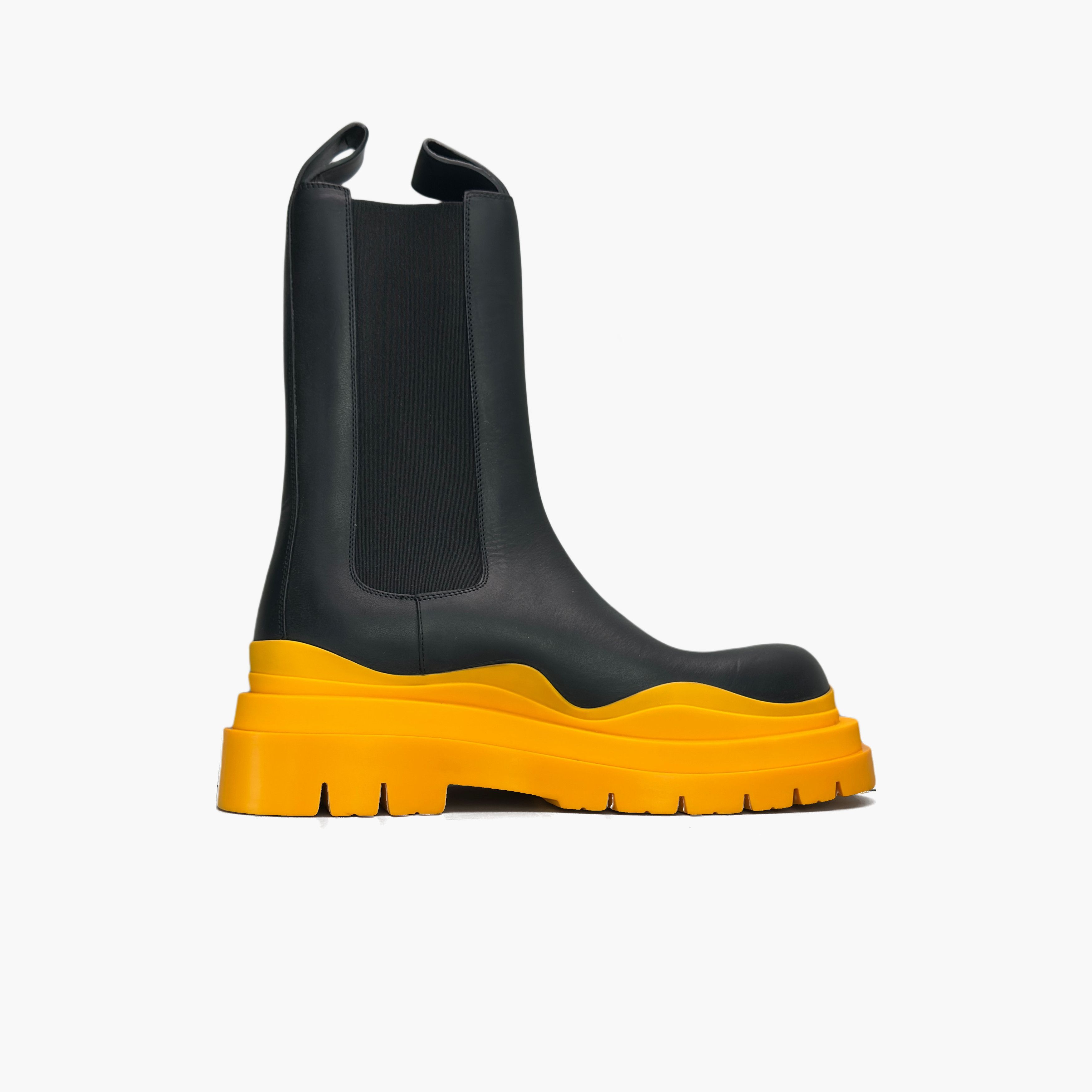Bottega Veneta Bottega Veneta Orange Sole Tire Chelsea Boots Size 8 Size US 8 / EU 41 - 2 Thumbnail