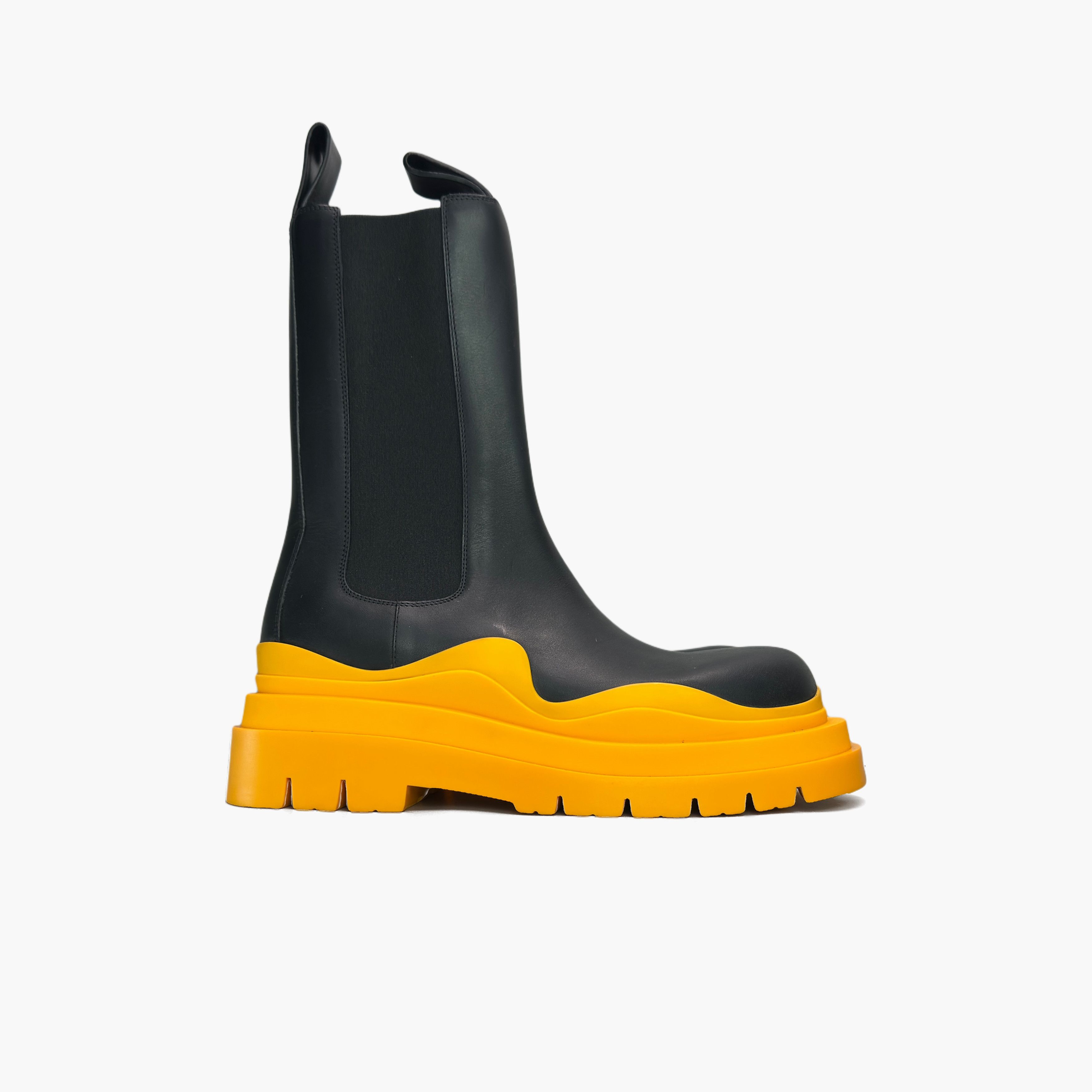 Bottega Veneta Bottega Veneta Orange Sole Tire Chelsea Boots Size 8 Size US 8 / EU 41 - 4 Thumbnail