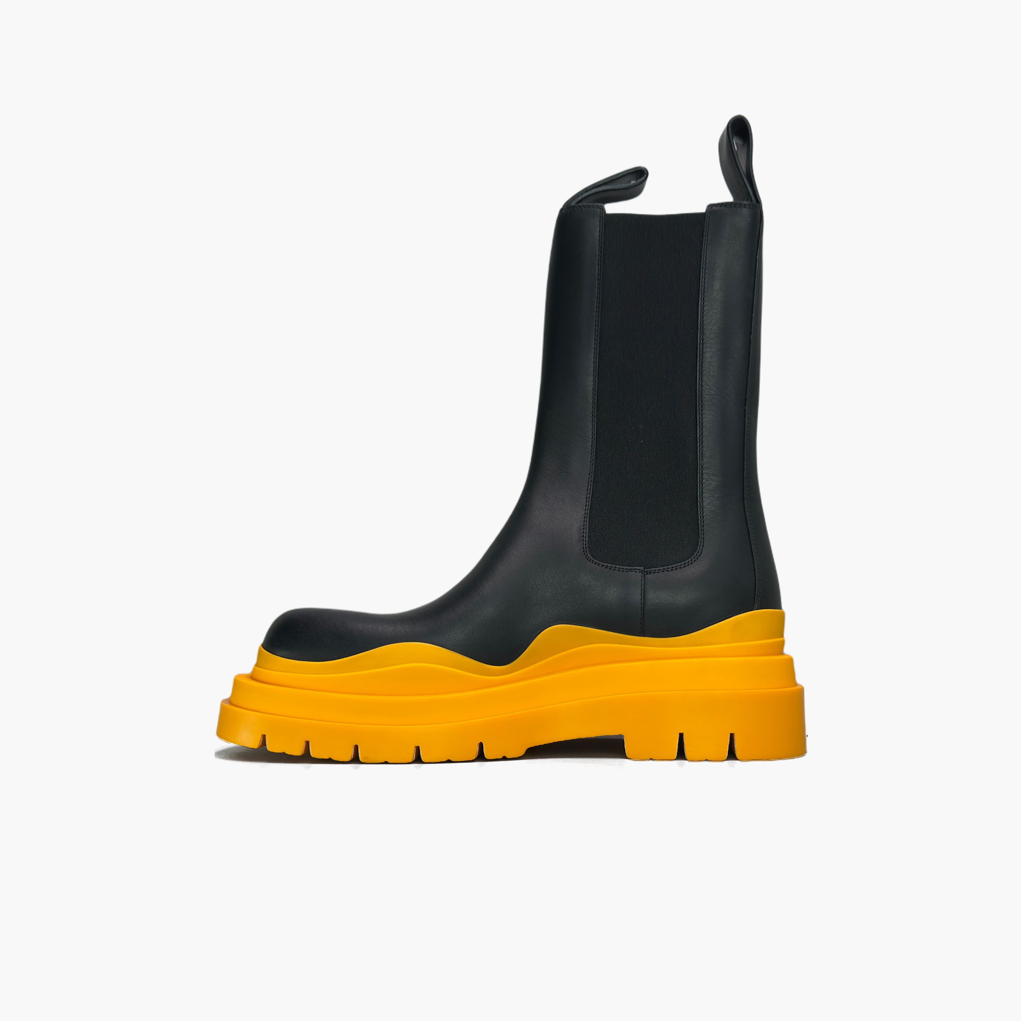 Bottega Veneta Bottega Veneta Orange Sole Tire Chelsea Boots Size 8 Size US 8 / EU 41 - 3 Thumbnail