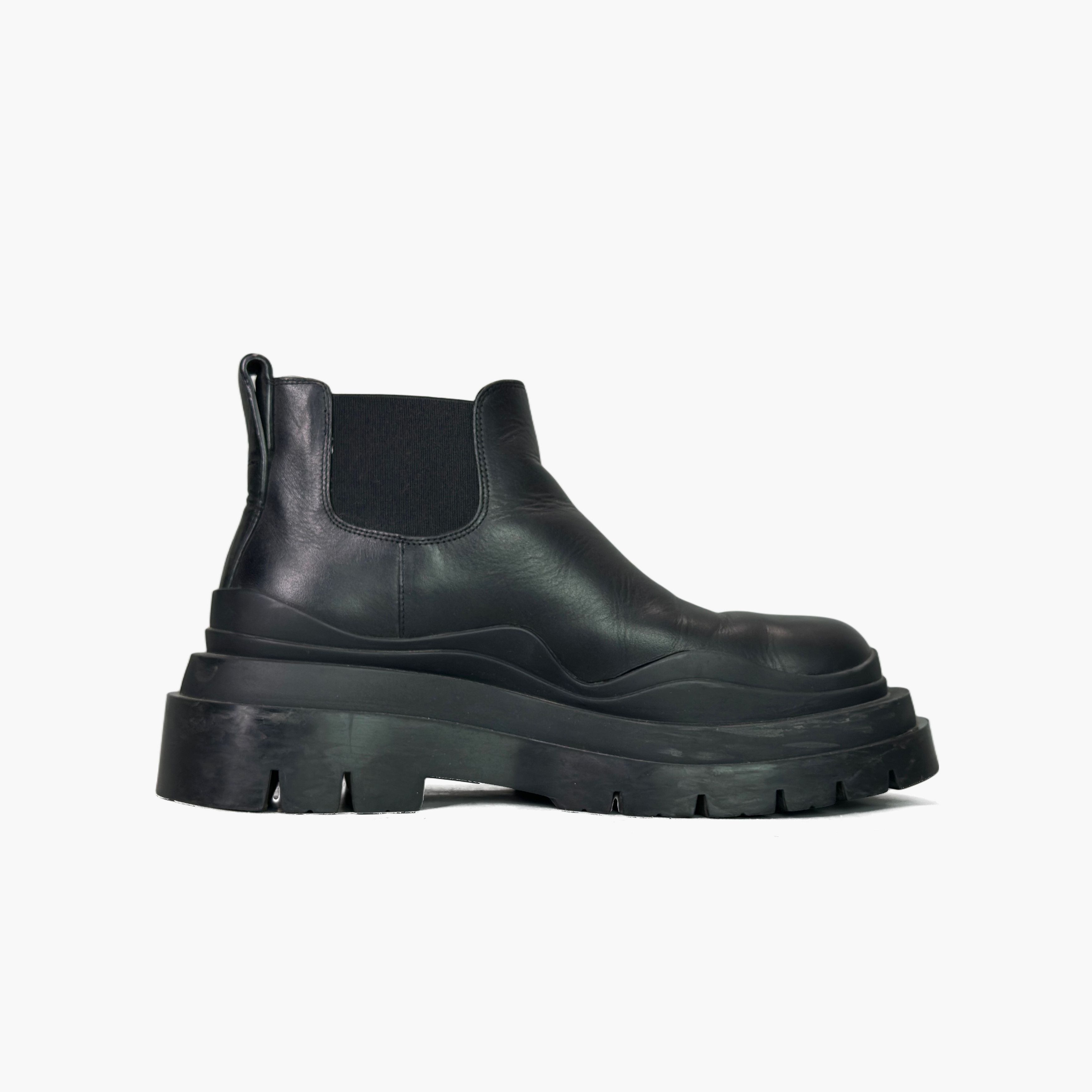 Bottega Veneta Bottega Veneta Tire Chelsea Boots Size 36.5 Size US 6.5 / IT 36.5 - 2 Thumbnail