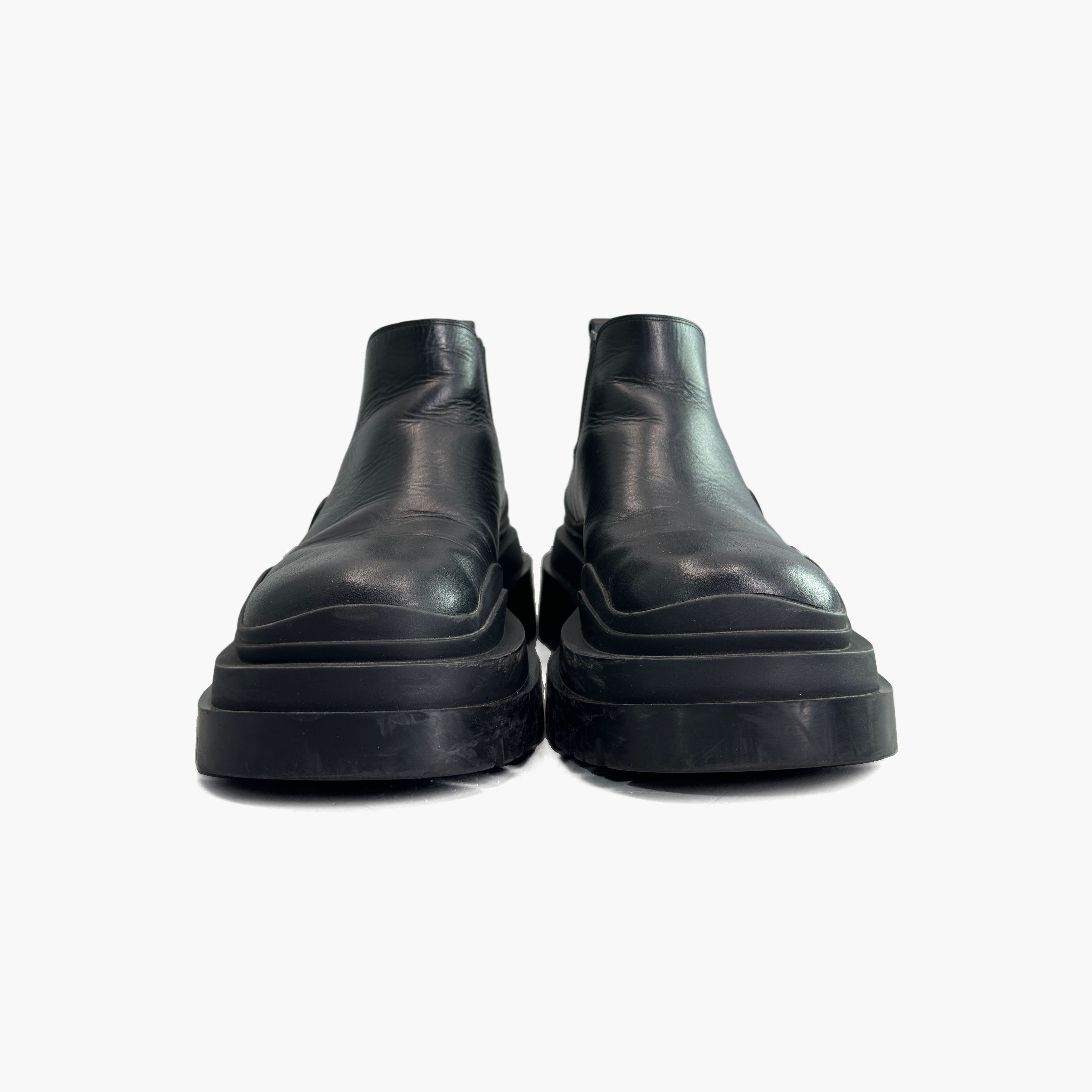 Bottega Veneta Bottega Veneta Tire Chelsea Boots Size 36.5 Size US 6.5 / IT 36.5 - 5 Thumbnail