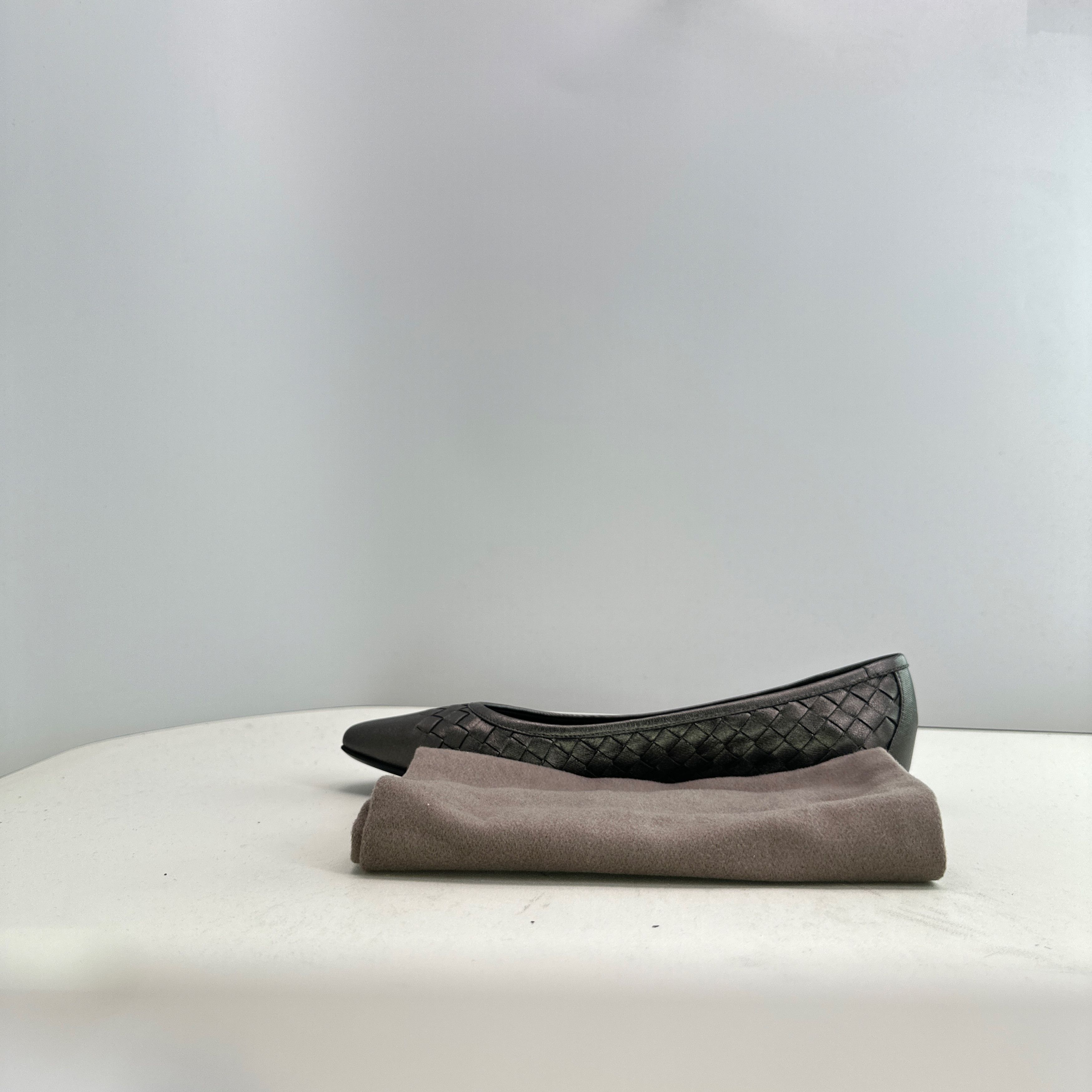 Bottega Veneta Bottega Veneta Intrecciato Flats Size 37.5 Size US 7.5 / IT 37.5 - 10 Thumbnail