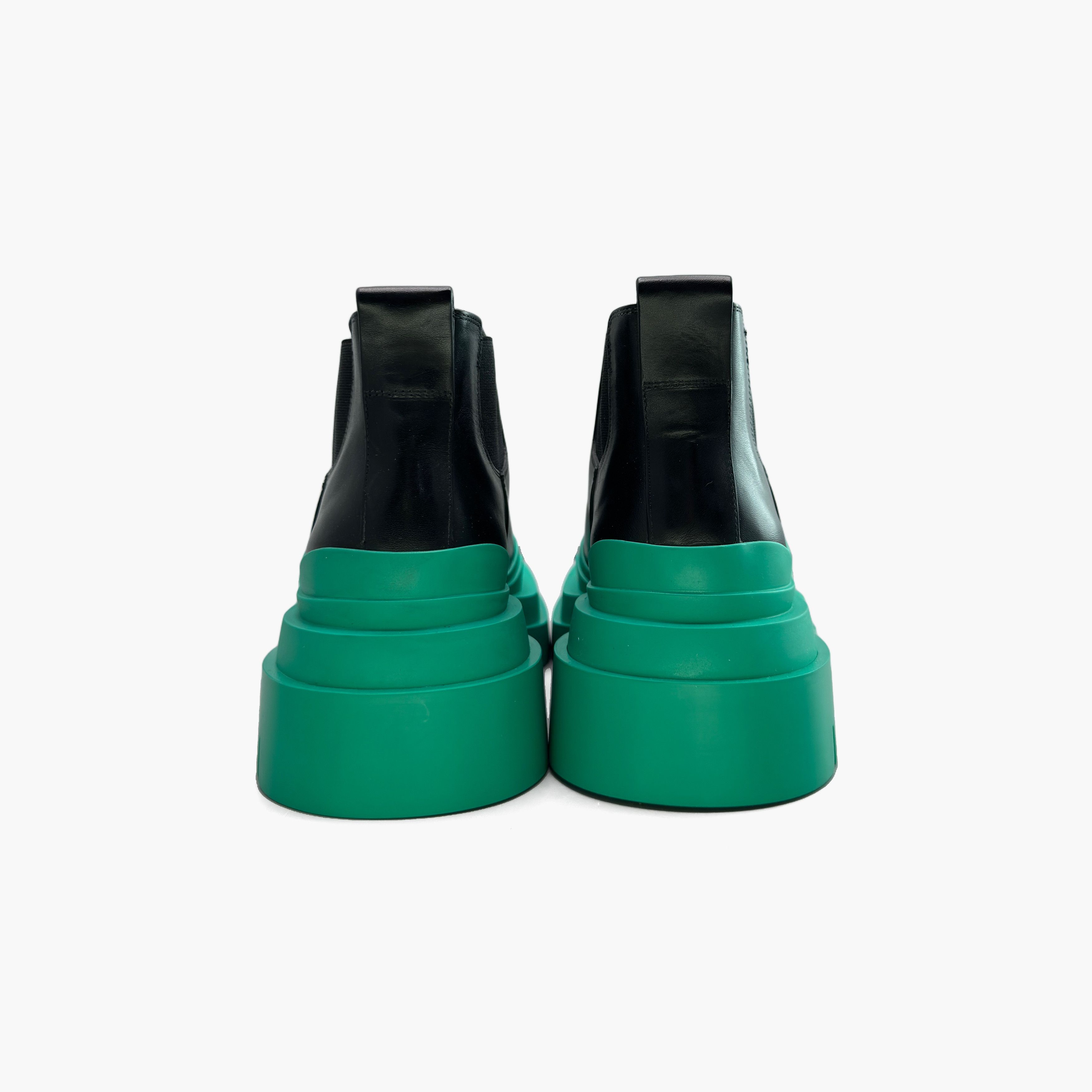 Bottega Veneta Bottega Veneta Tire Chelsea Boots Size 36 Size US 6 / IT 36 - 6 Thumbnail