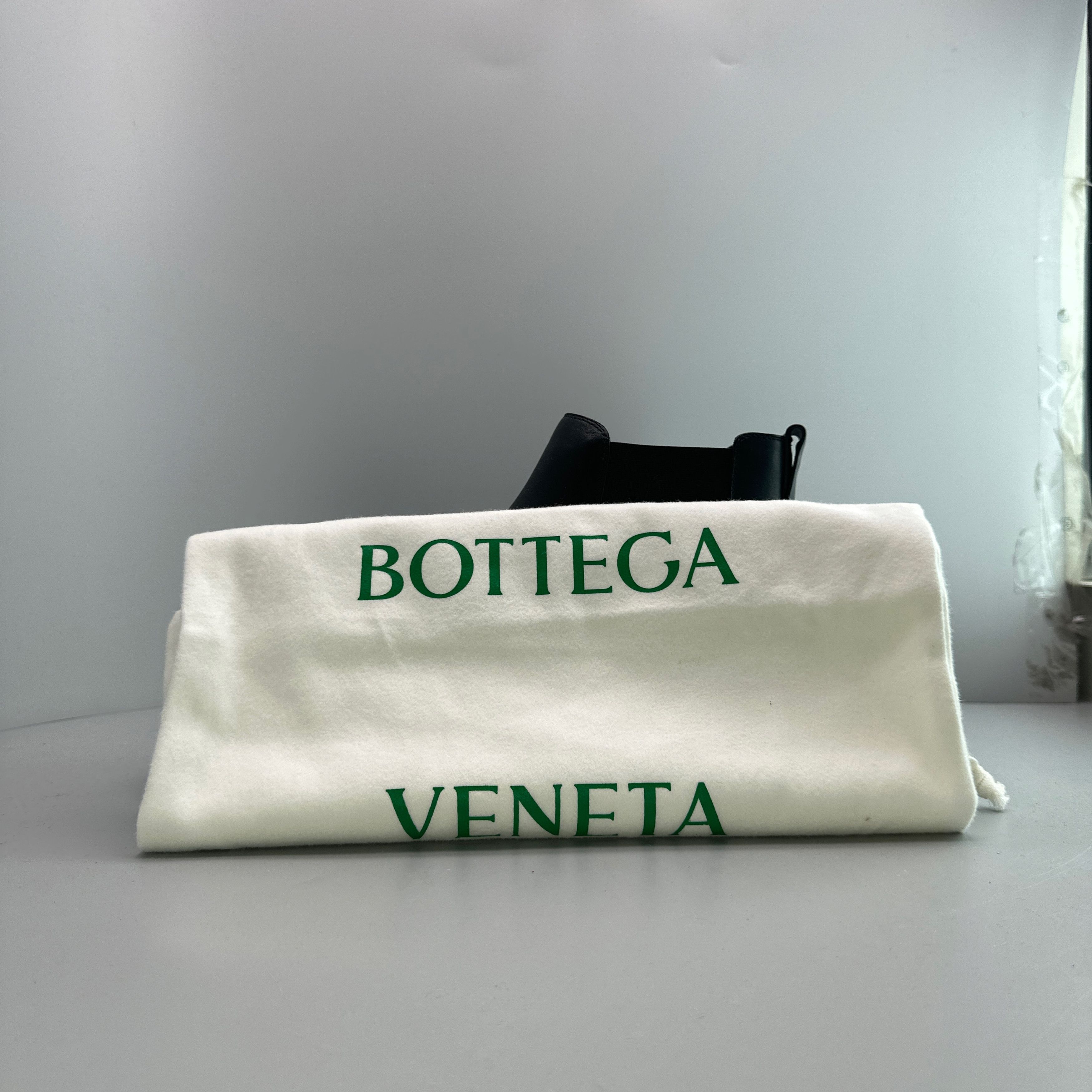 Bottega Veneta Bottega Veneta Tire Chelsea Boots Size 45 Size US 12 / EU 45 - 10 Thumbnail