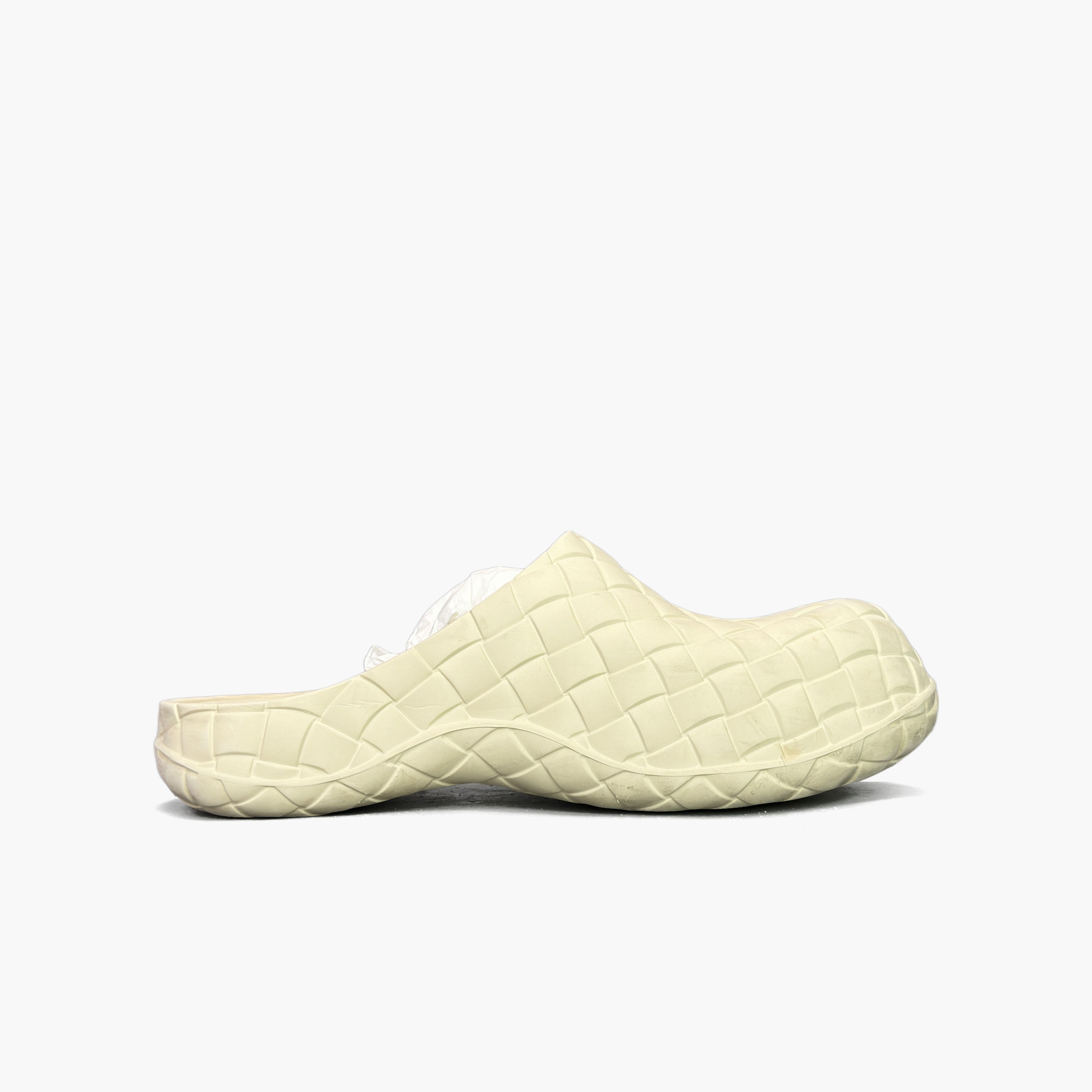 Bottega Veneta Bottega Veneta Intrecciato Rubber Mule Size 7 Size US 7 / EU 40 - 2 Thumbnail