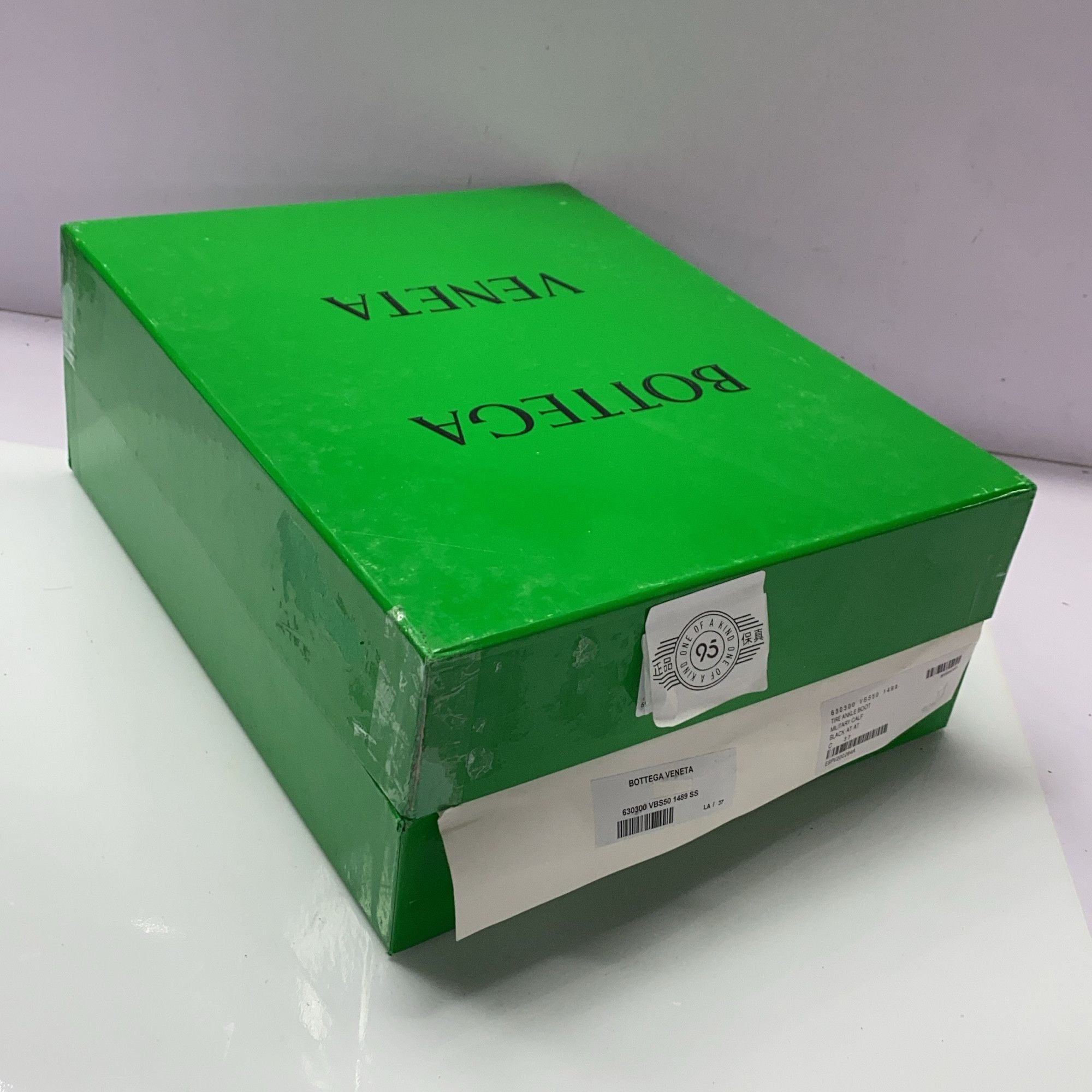 Bottega Veneta Bottega Veneta Green Sole Tire Chelsea Boots Size 37 Size US 7 / IT 37 - 10 Thumbnail