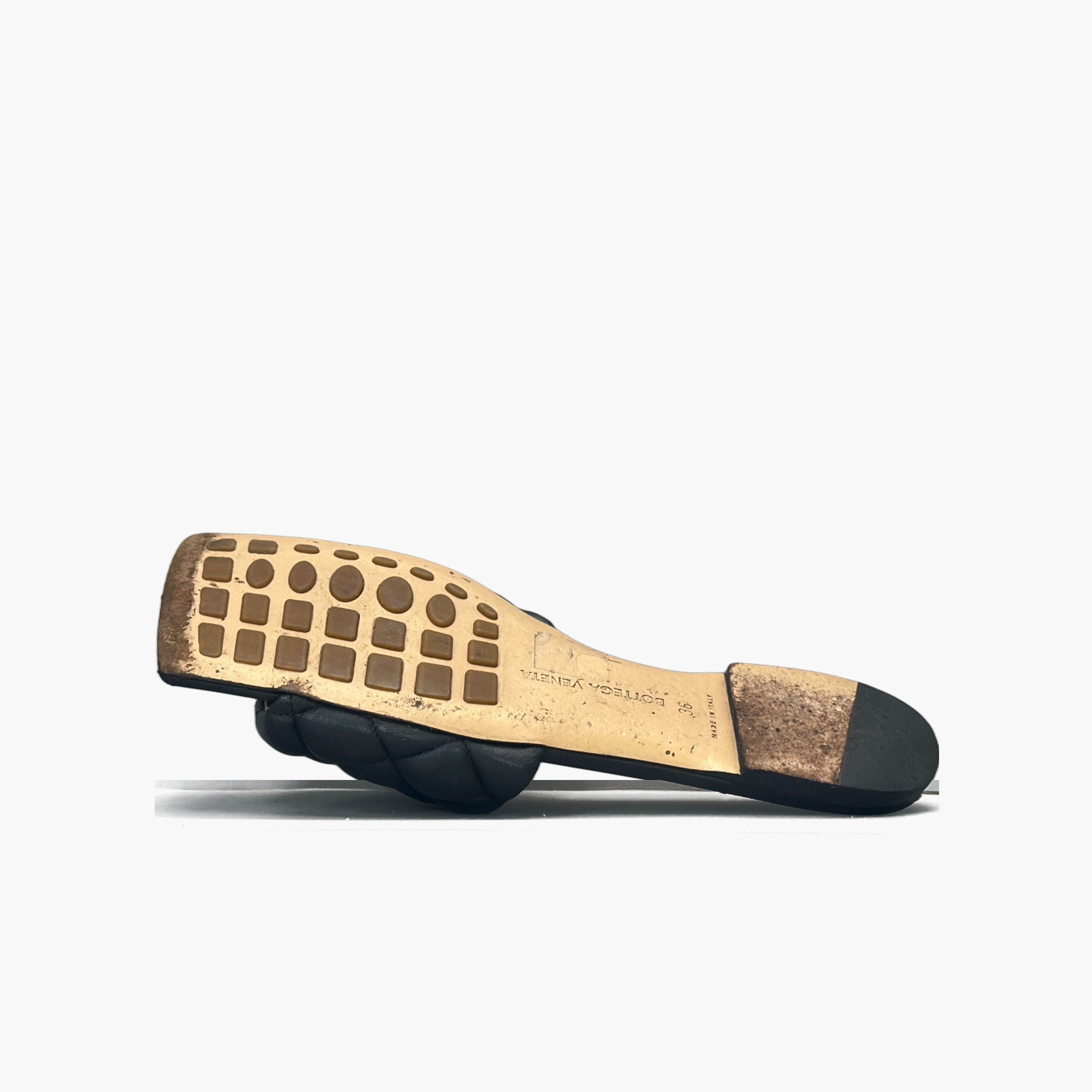Bottega Veneta Bottega Veneta Quilted Leather Sandals Size 36 Size US 6 / IT 36 - 8 Thumbnail