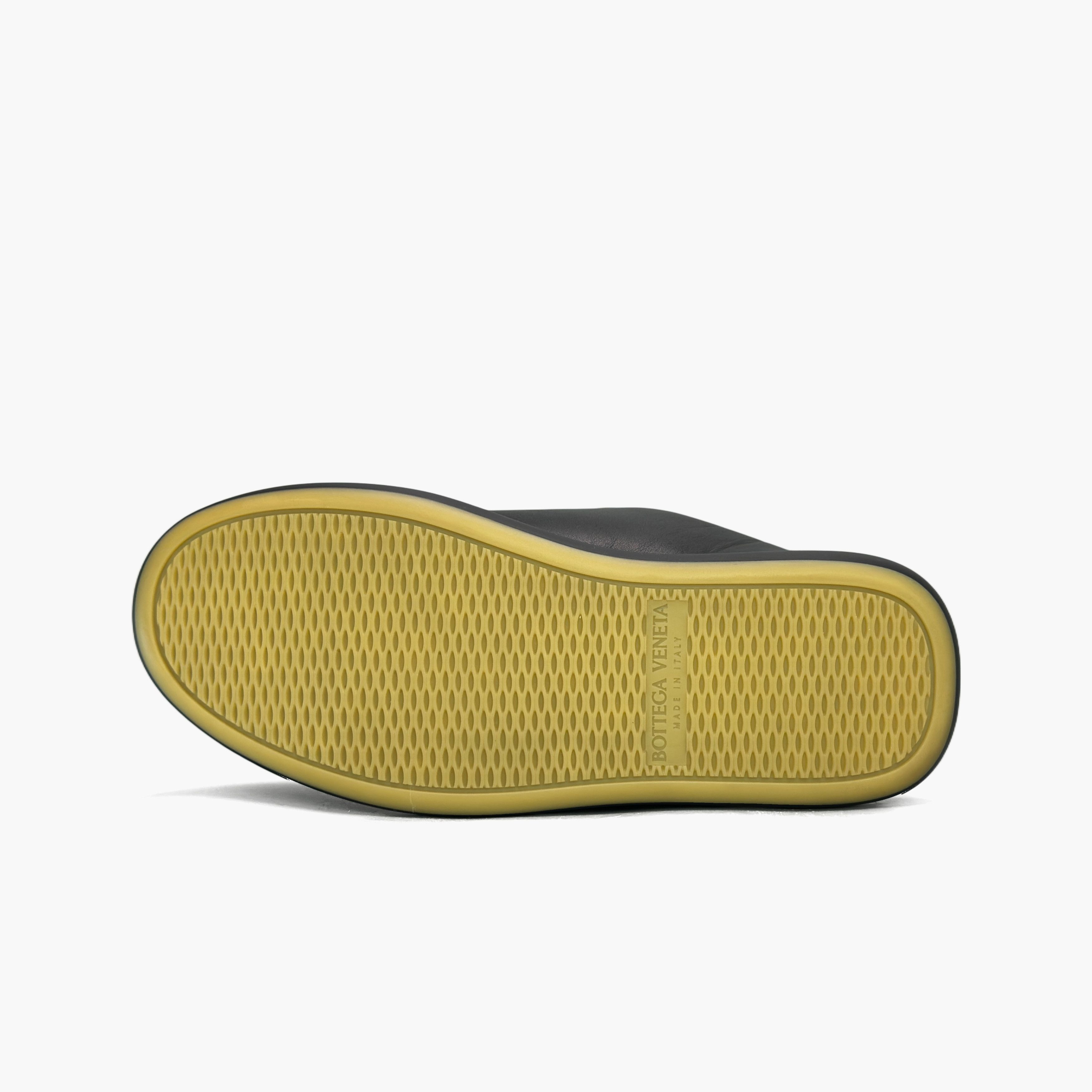 Bottega Veneta Bottega Veneta Pillow Low-Top Sneakers Size 12 Size US 12 / EU 45 - 8 Thumbnail