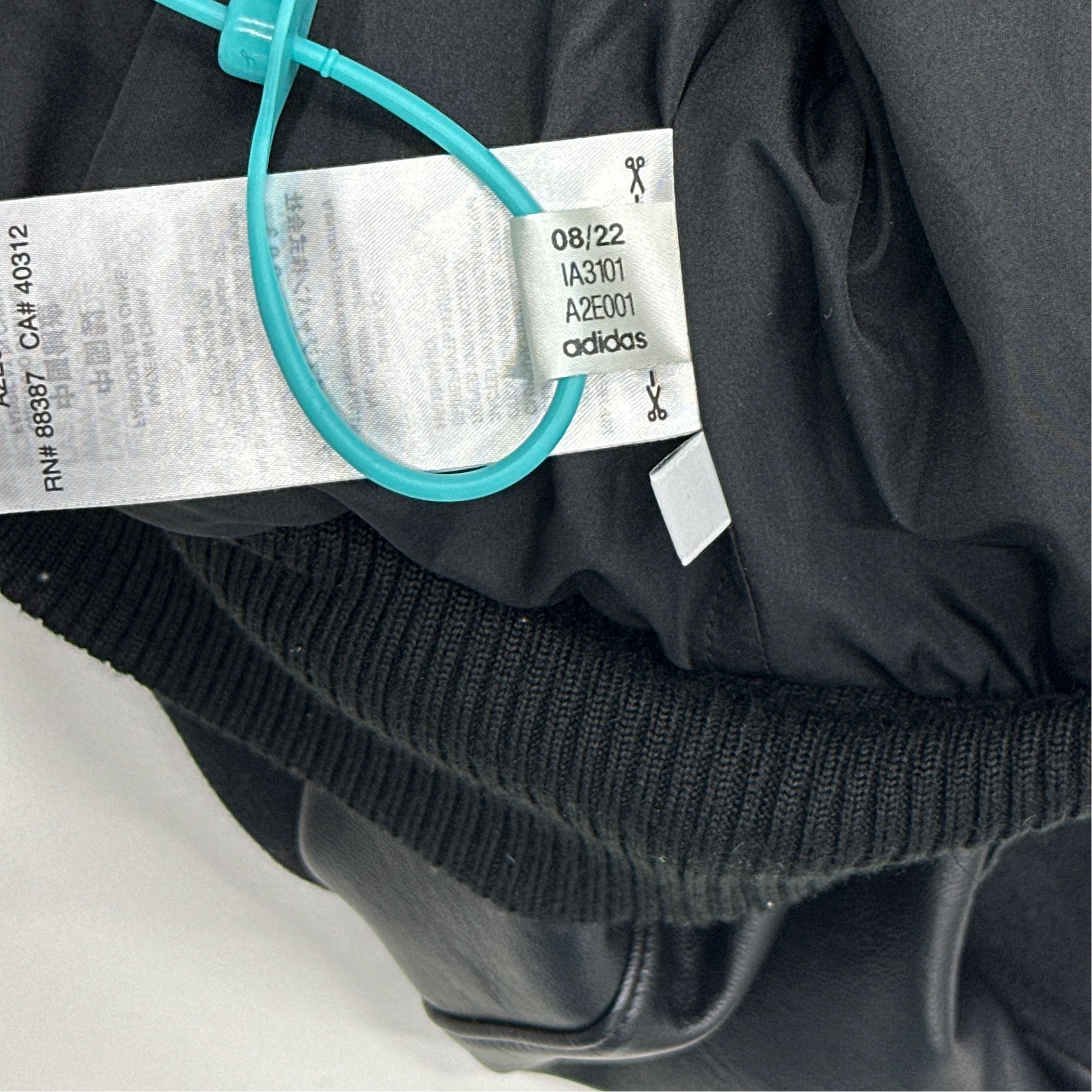 Y-3 Y-3 Letterman Bomber Jacket Size S Size US S / EU 44-46 / 1 - 4 Thumbnail
