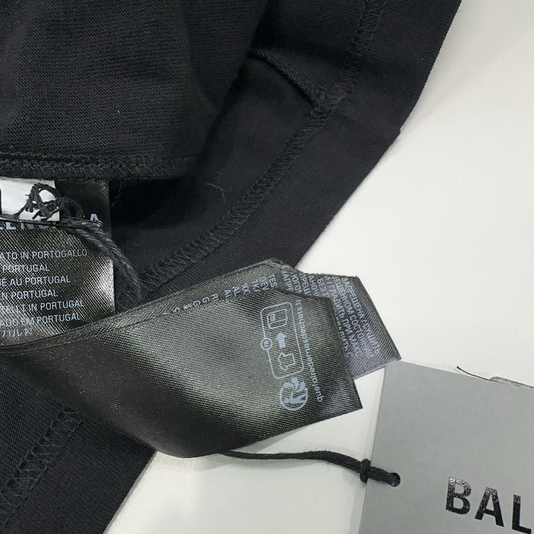 Balenciaga Balenciaga Mayfair Soccer T-Shirt Size M Size US M / EU 48-50 / 2 - 5 Thumbnail