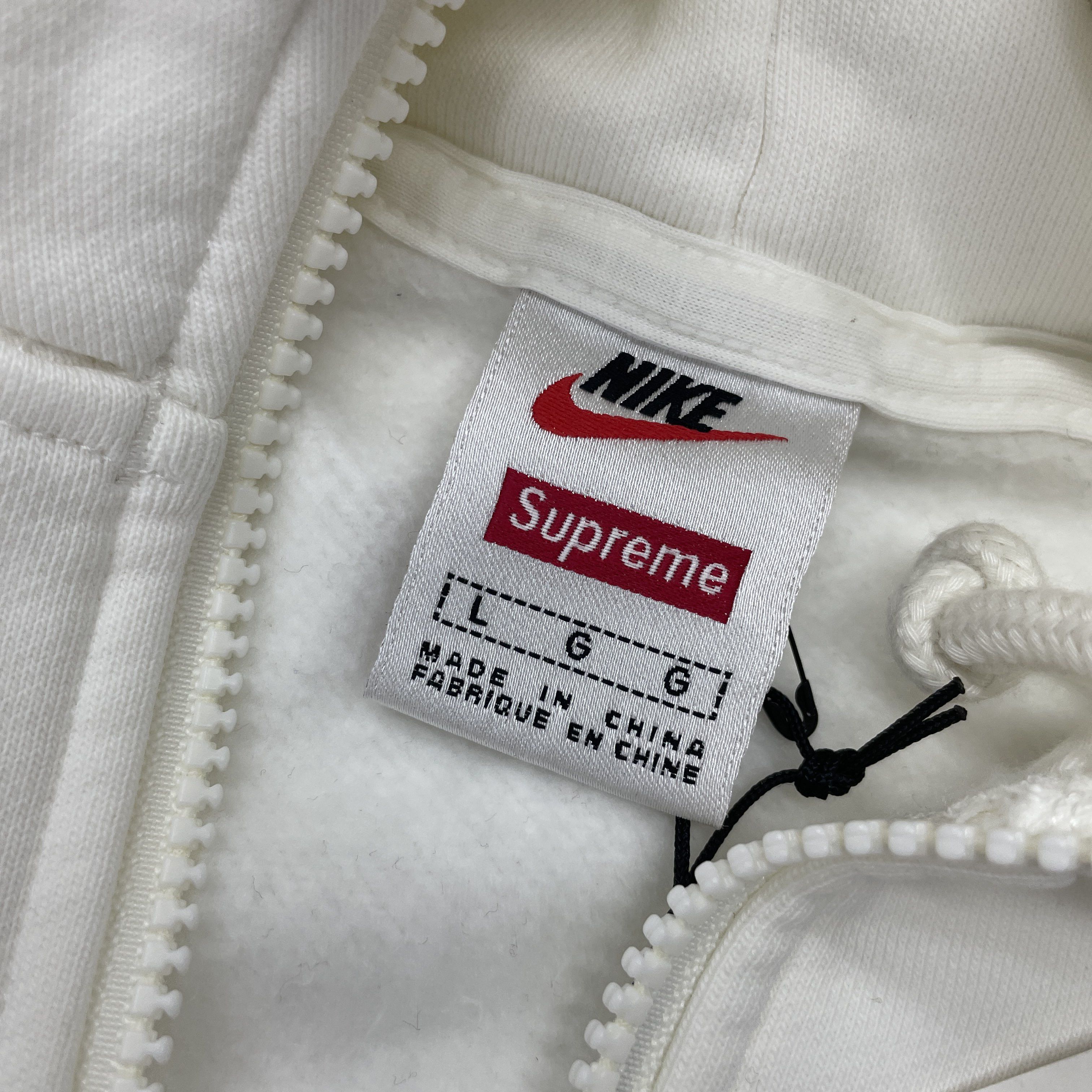 Supreme Supreme x Nike Logo Hoodie Size L Size US L / EU 52-54 / 3 - 3 Thumbnail