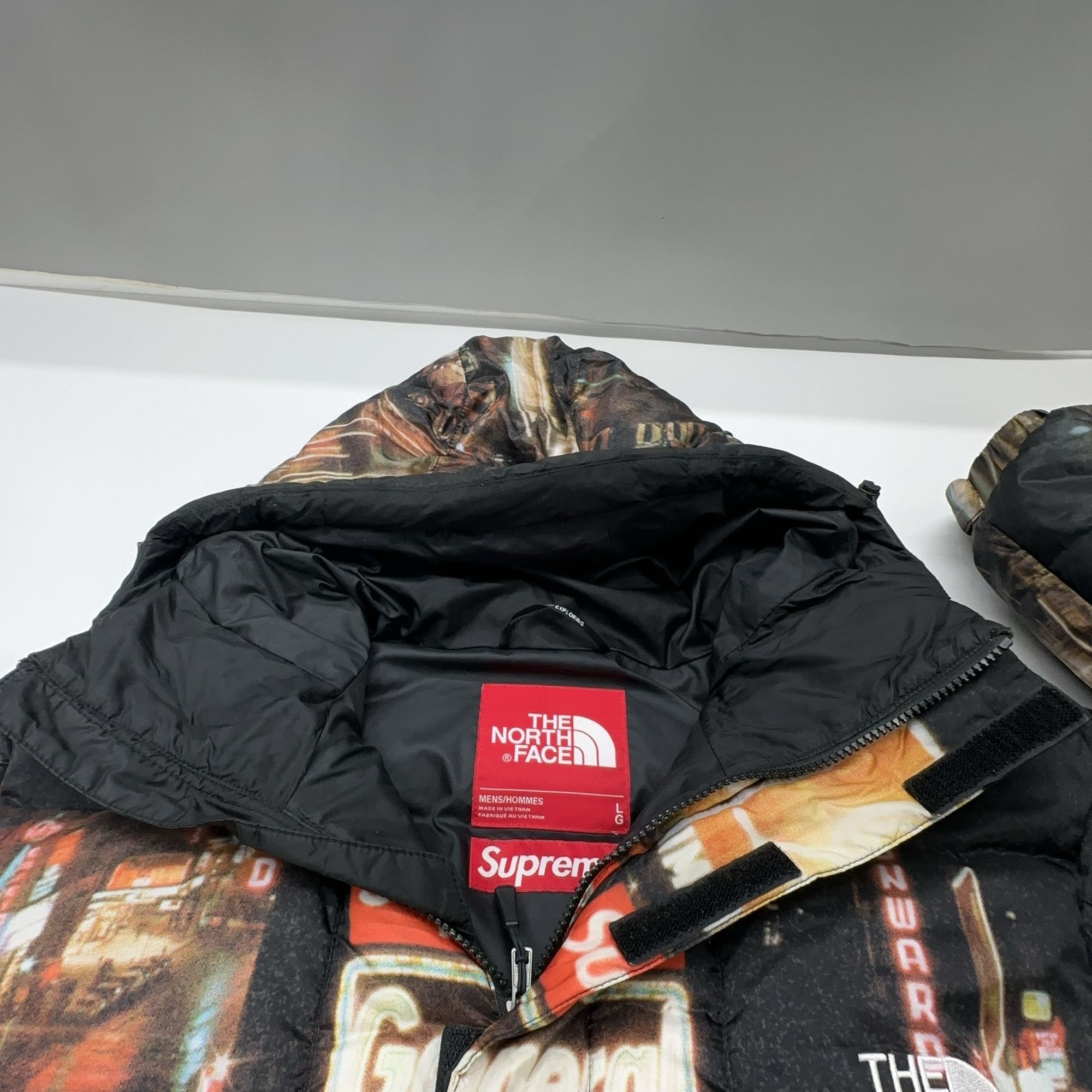 Supreme Supreme x The North Face Graphic Puffer Jacket Size L Size US L / EU 52-54 / 3 - 5 Thumbnail