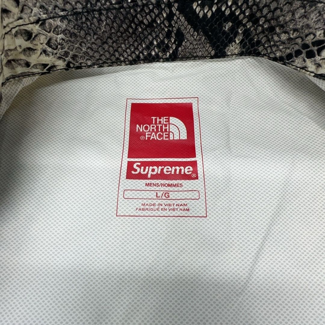 Supreme Supreme x The North Face Snakeskin Coach Jacket L Size US L / EU 52-54 / 3 - 3 Thumbnail