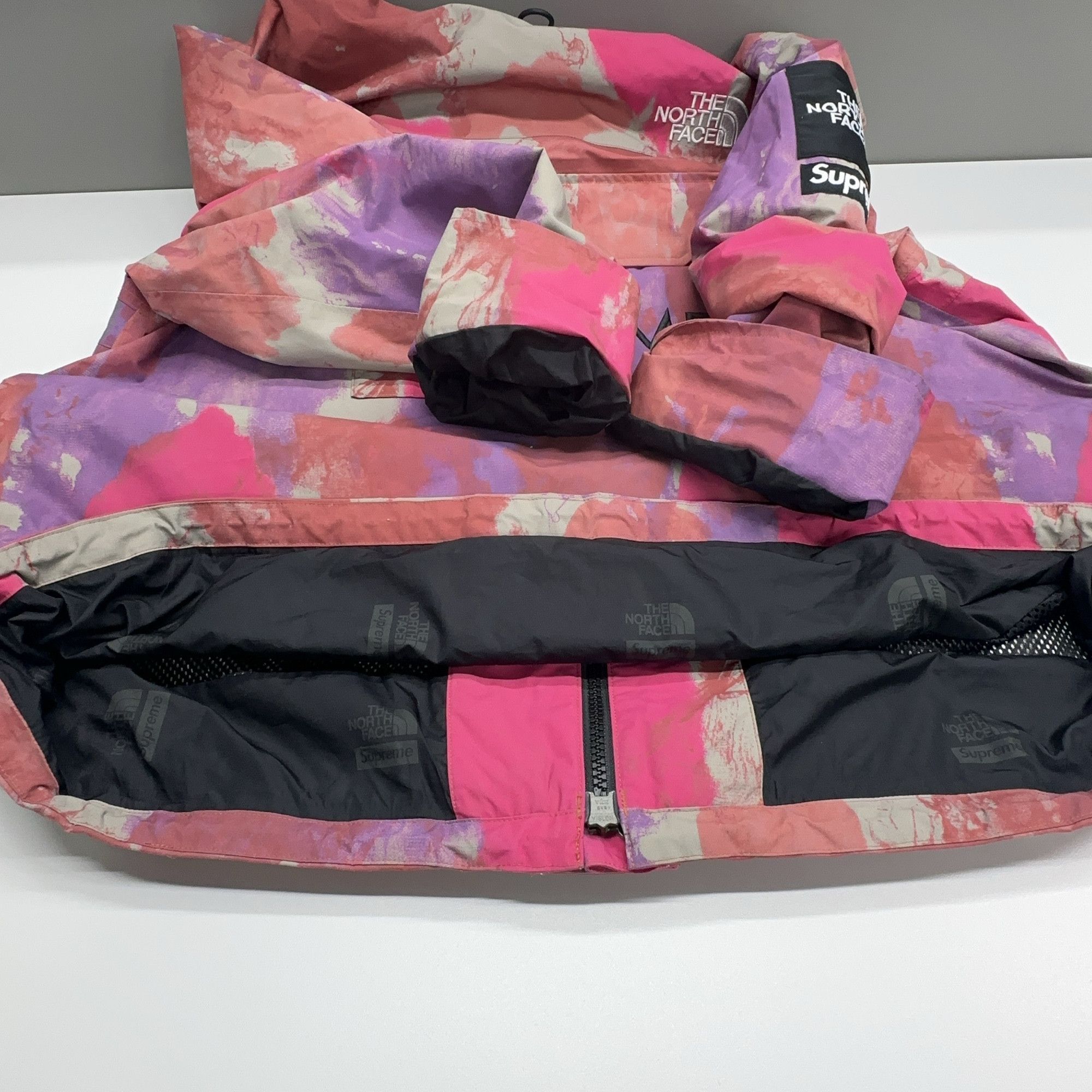 Supreme Supreme x The North Face Tie-Dye Jacket Size L Size US L / EU 52-54 / 3 - 8 Thumbnail
