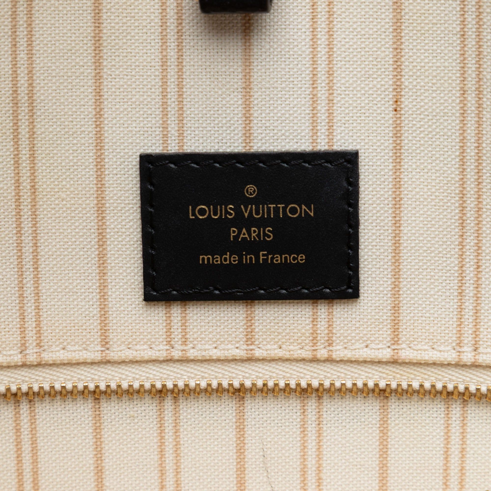 Louis Vuitton Monogram Giant Jungle Onthego GM Size ONE SIZE - 5 Thumbnail
