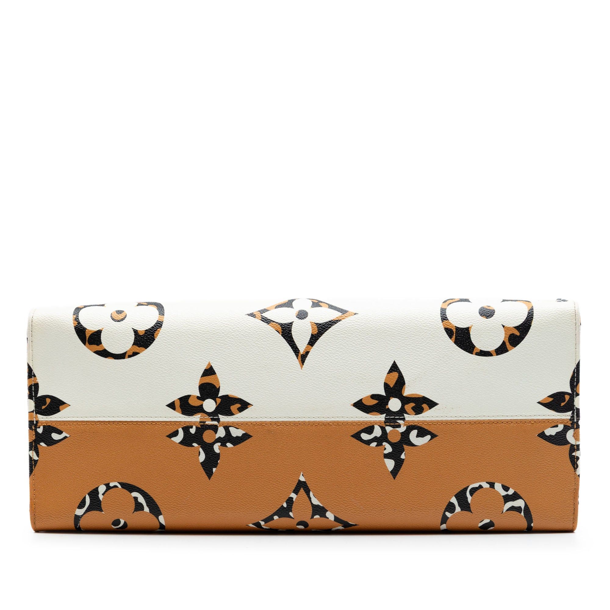 Louis Vuitton Monogram Giant Jungle Onthego GM Size ONE SIZE - 3 Thumbnail