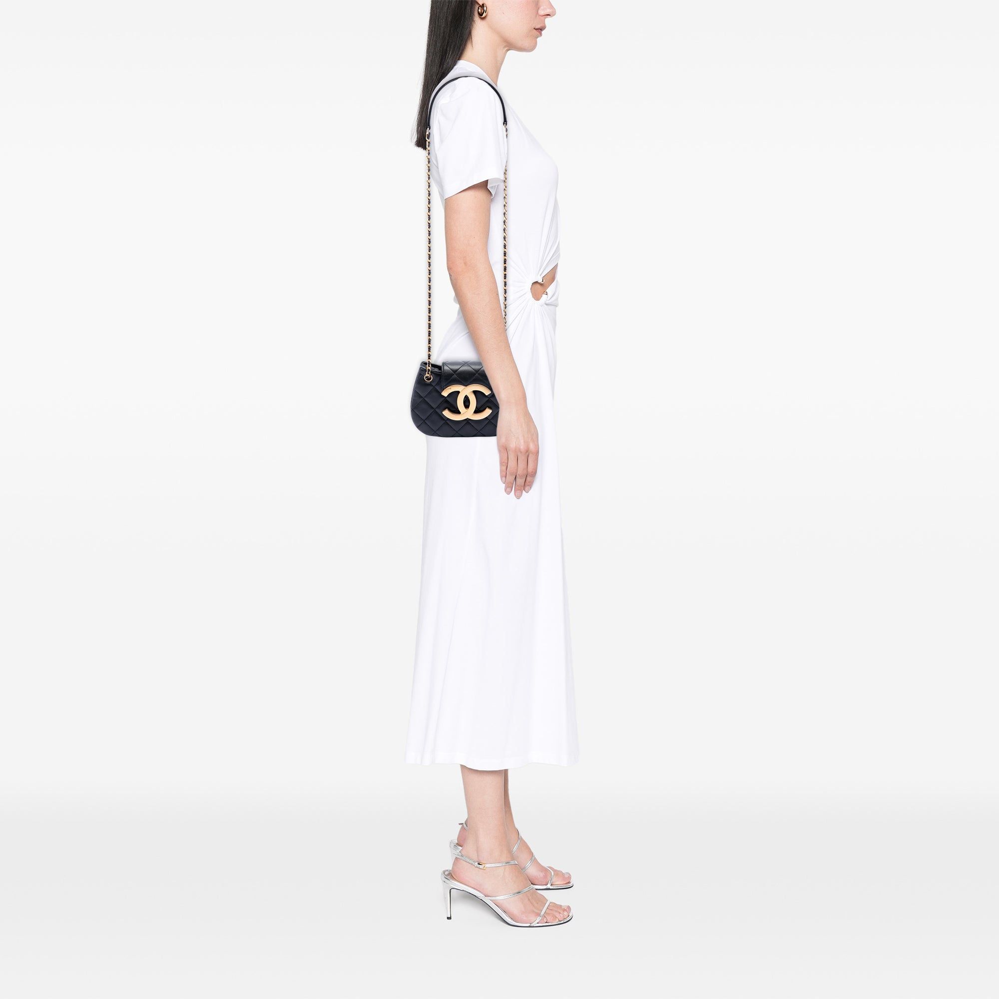 Chanel Small Quilted Lambskin Giant CC Chain Compartment Messenger Bag Size ONE SIZE - 6 Thumbnail
