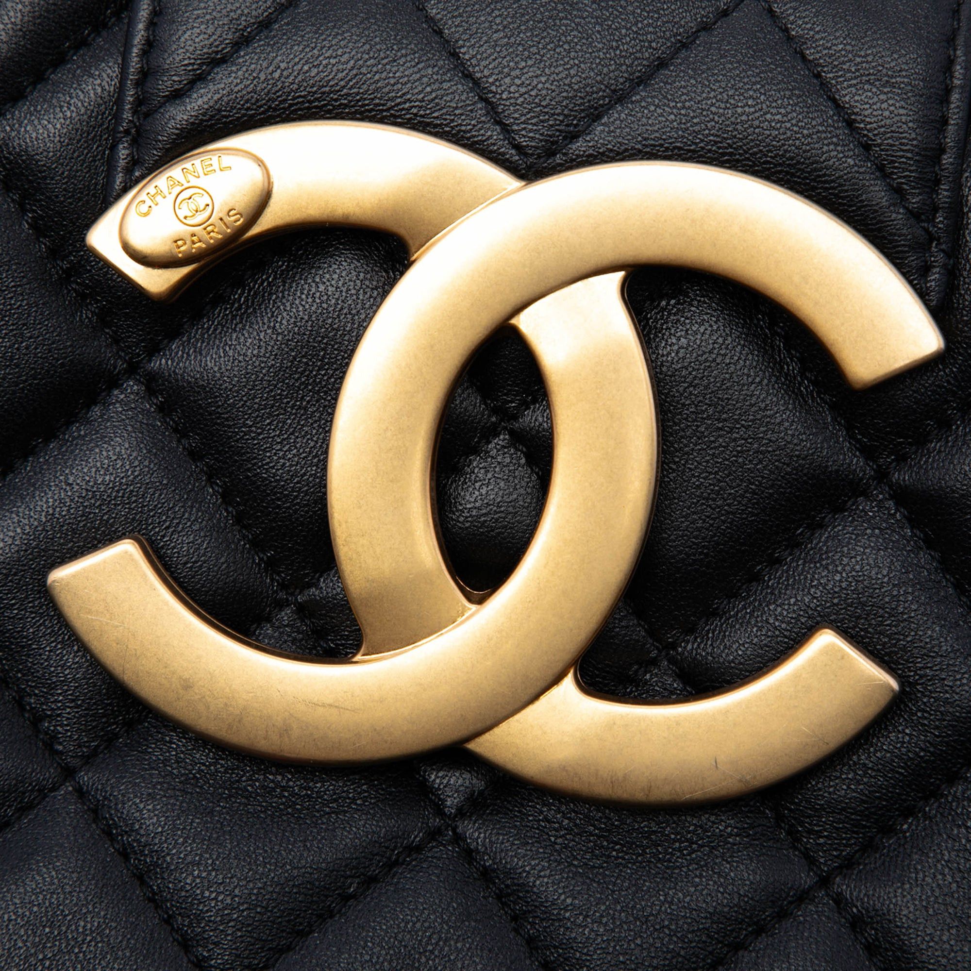 Chanel Small Quilted Lambskin Giant CC Chain Compartment Messenger Bag Size ONE SIZE - 5 Thumbnail