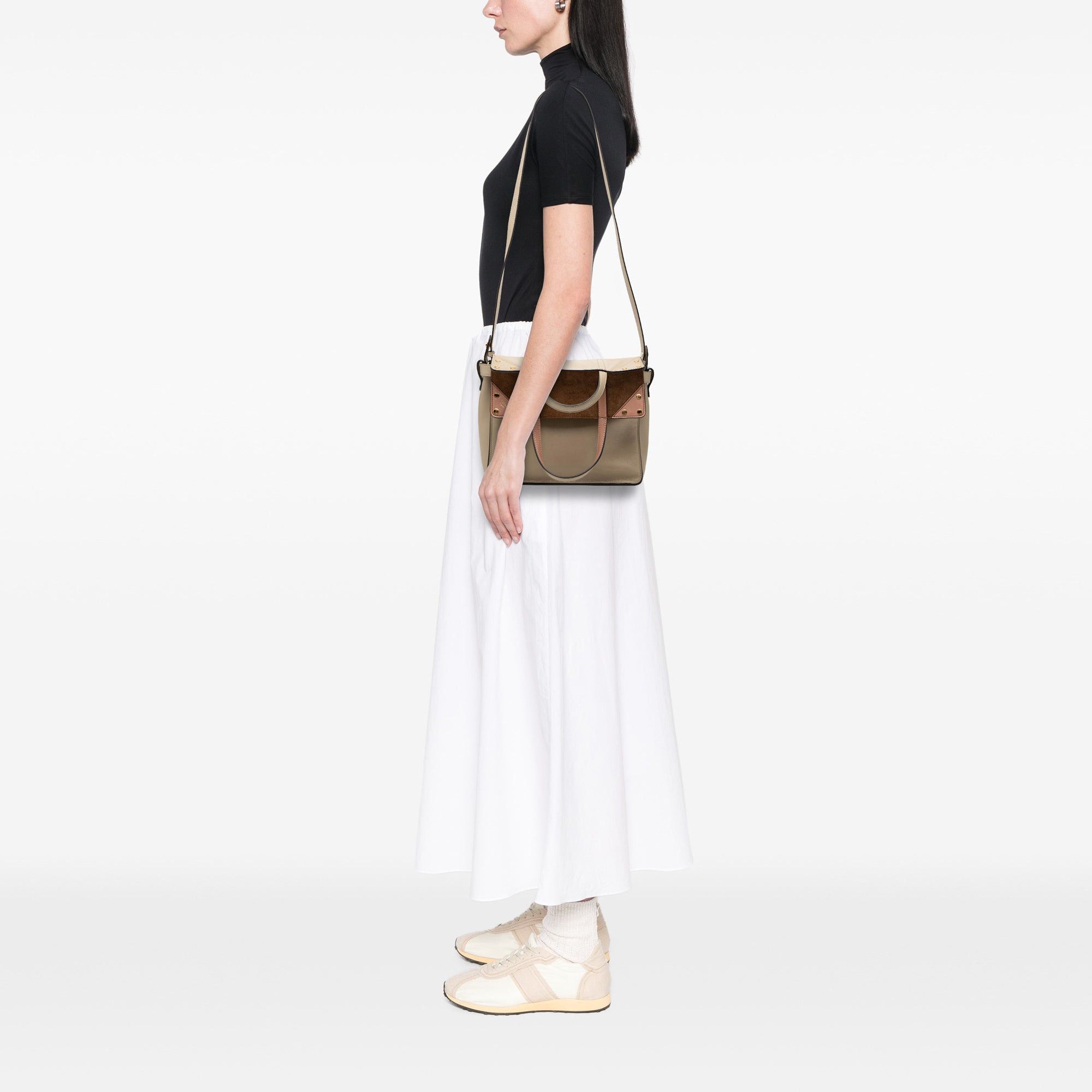 Fendi Vitello Grace and Suede Flip Satchel Size ONE SIZE - 7 Thumbnail