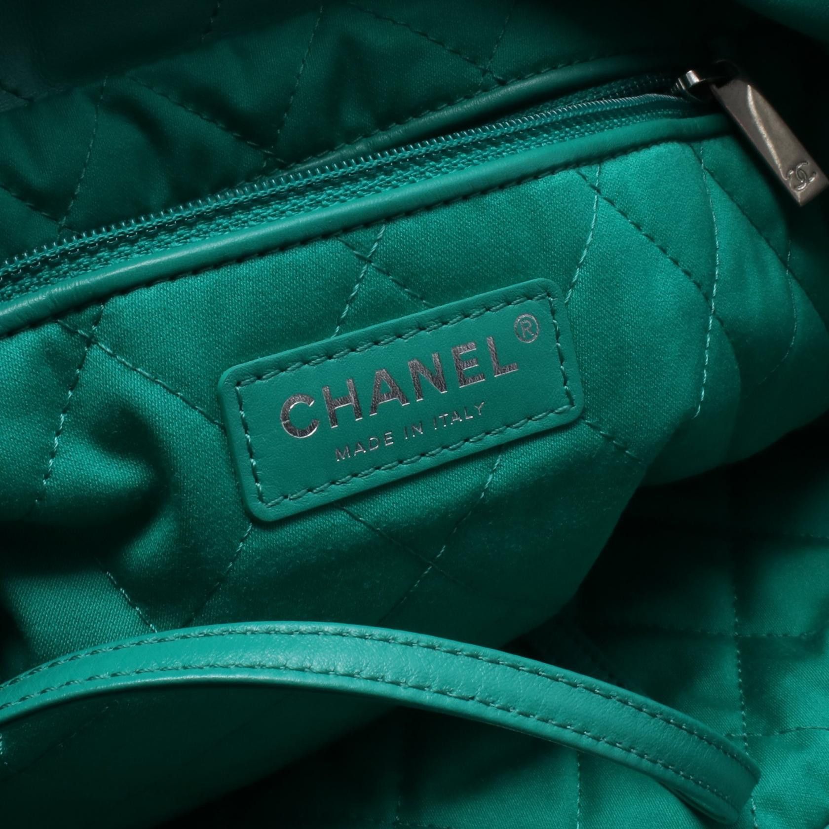 Chanel Chanel Chanel Matelasse Chanel 22 Leather Shoulder Bag Leather Shoulder Bag AS3260 DUTY FREE for USA Size ONE SIZE - 4 Thumbnail