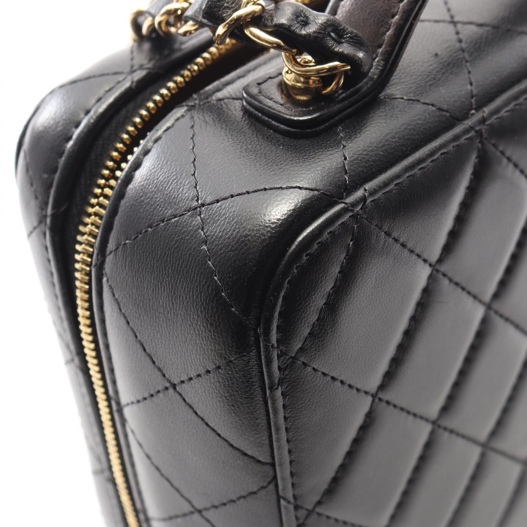 Chanel Chanel Chanel Matelasse Lambskin 2way Shoulder Bag Leather Vanity Bag DUTY FREE for USA Size ONE SIZE - 8 Thumbnail