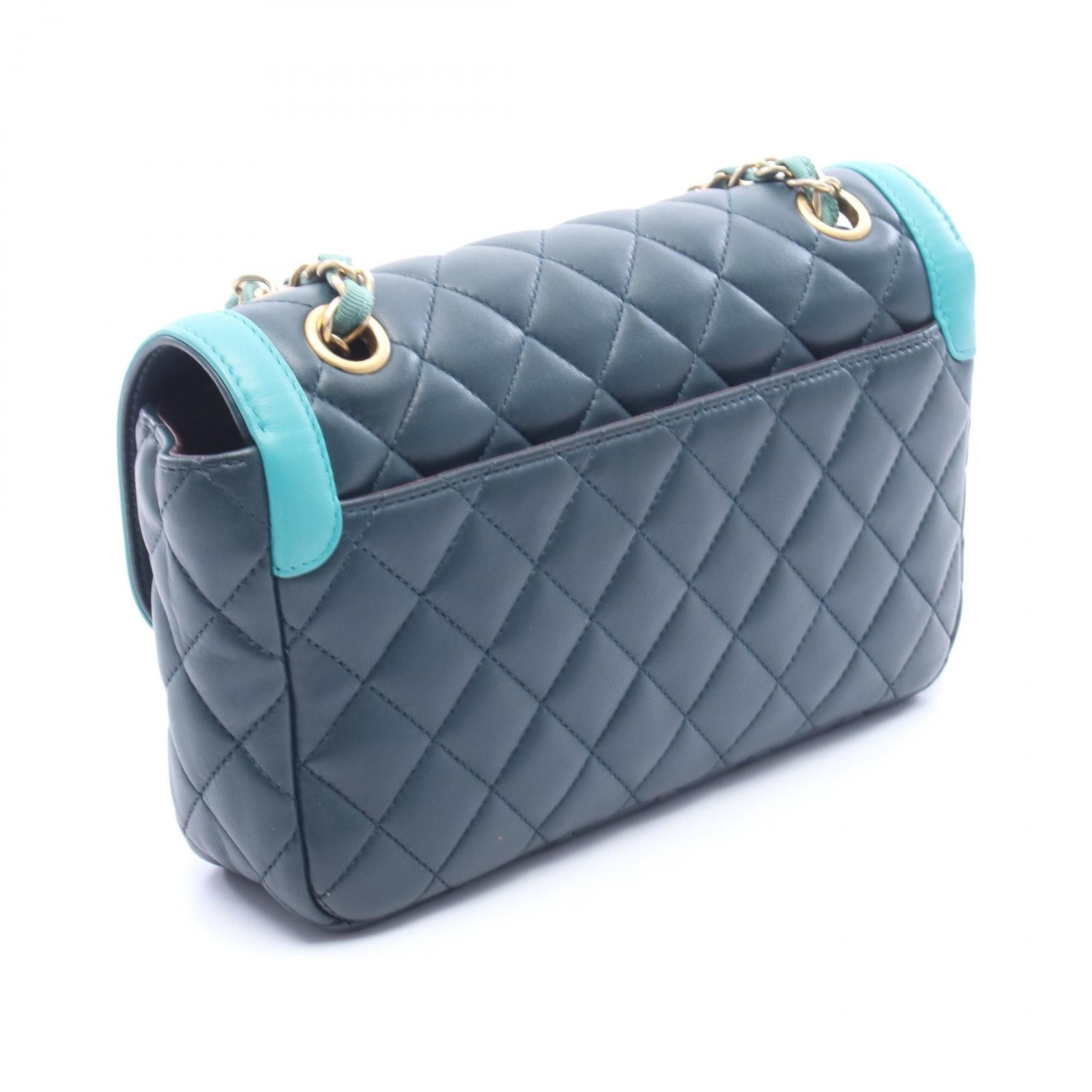Chanel Chanel Chanel Matelasse Leather Shoulder Bag Leather Shoulder Bag A01112 DUTY FREE for USA Size ONE SIZE - 2 Thumbnail