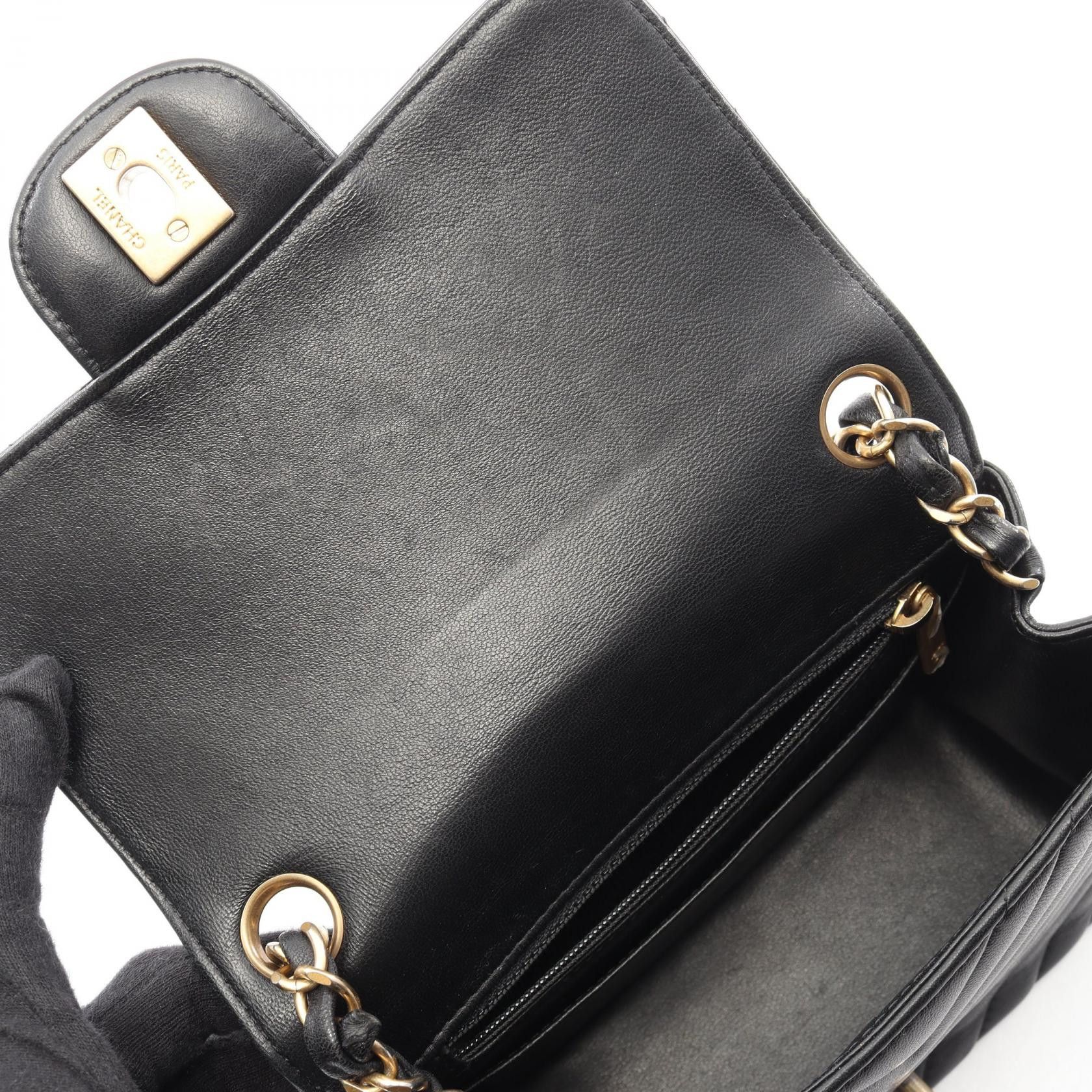 Chanel Chanel Chanel Chevron V Stitch Lambskin Mini Shoulder Bag Leather Shoulder Bag A35200 DUTY FREE for USA Size ONE SIZE - 6 Thumbnail