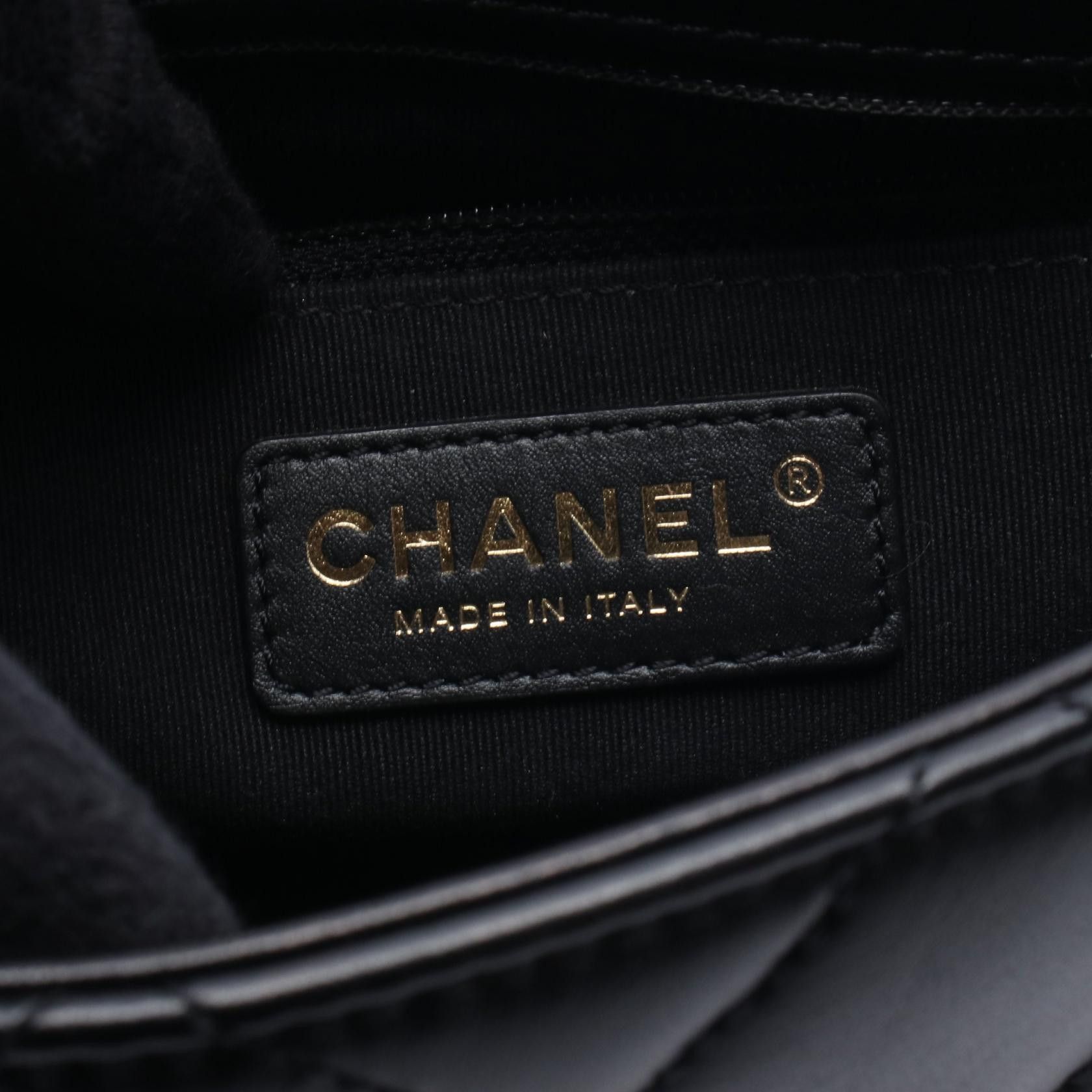 Chanel Chanel Chanel Matelasse Small Leather Shoulder Bag Leather Shoulder Bag AS4263 DUTY FREE for USA Size ONE SIZE - 4 Thumbnail