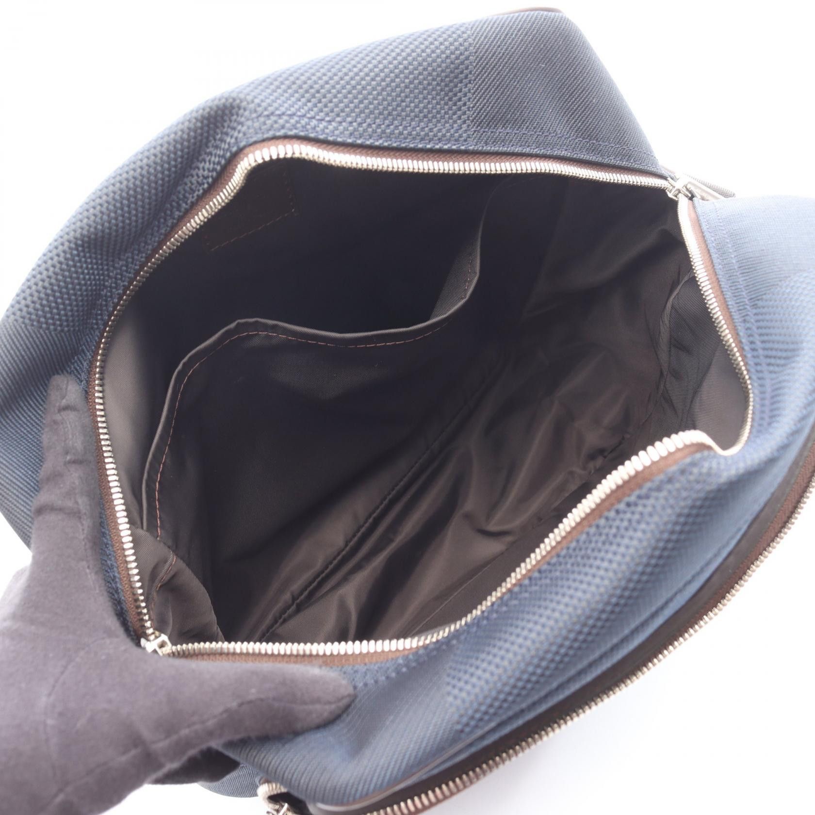 Louis Vuitton Louis Vuitton Louis Vuitton Pilote Damier Geant Shoulder Bag Textile Shoulder Bag N41159 DUTY FREE for USA Size ONE SIZE - 3 Thumbnail