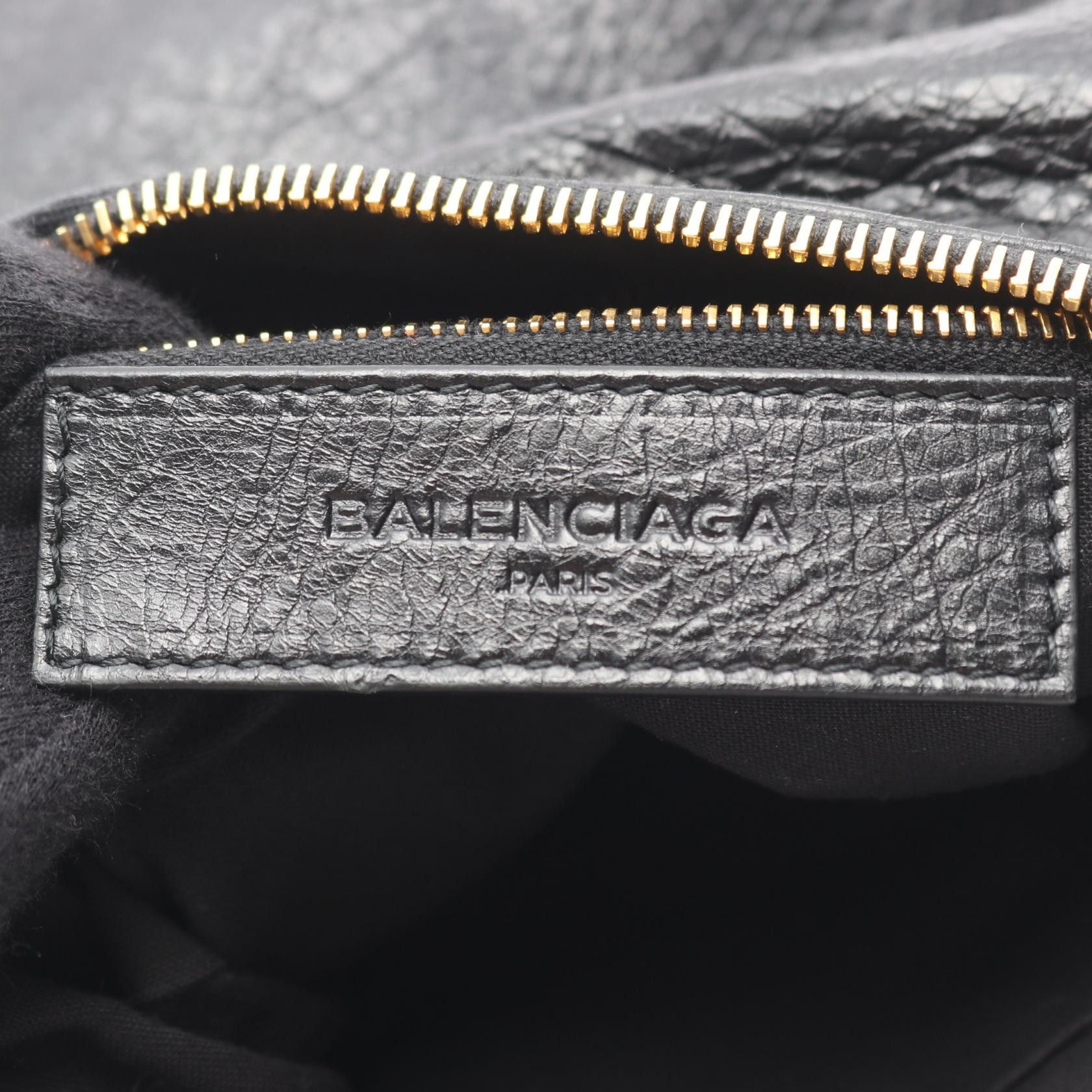 Balenciaga Balenciaga Balenciaga Classic Leather Shoulder Bag Leather Shoulder Bag 319716 DUTY FREE for USA Size ONE SIZE - 4 Thumbnail