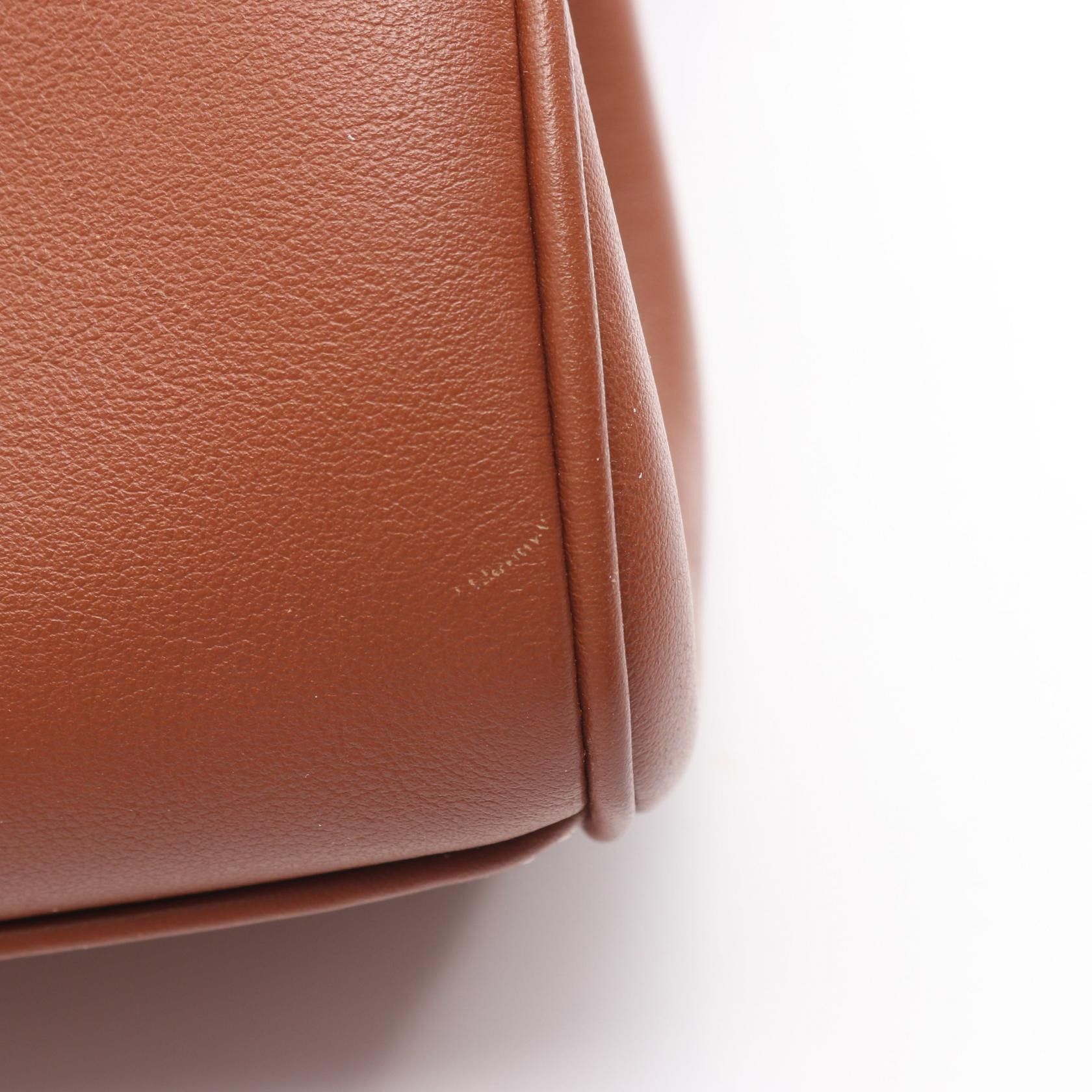 Celine Celine CELINE Teen Soft 16 Leather Shoulder Bag Leather Shoulder Bag 196853CR8 DUTY FREE for USA Size ONE SIZE - 7 Thumbnail