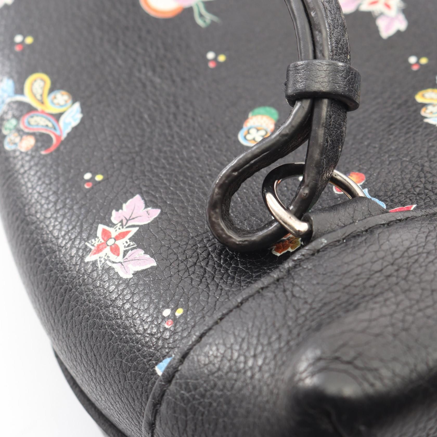 Louis Vuitton Louis Vuitton Louis Vuitton Lockme calf backpack Leather Backpack M54848 DUTY FREE for USA Size ONE SIZE - 9 Thumbnail