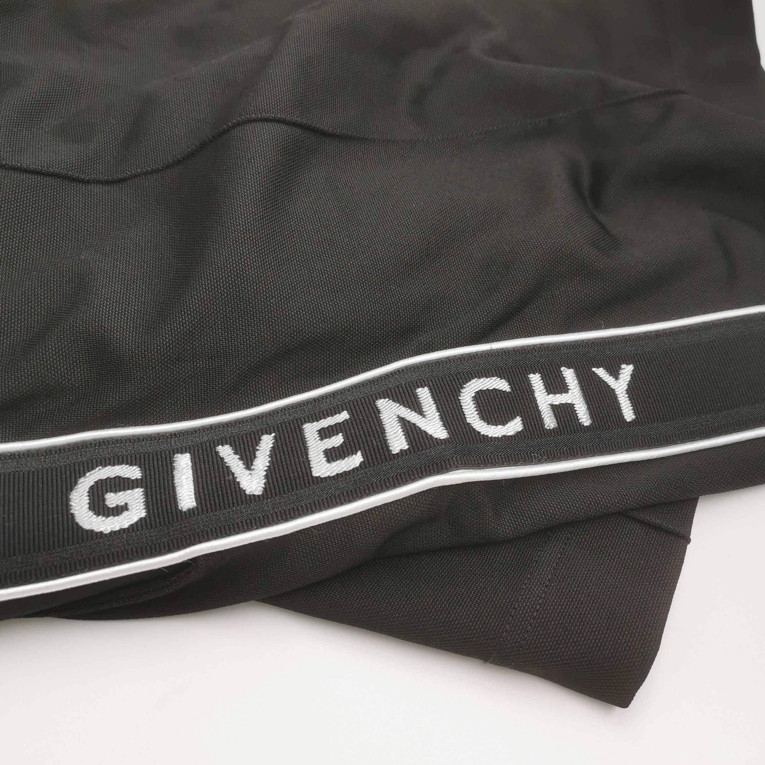 Givenchy Givenchy Men 30 Shorts Size US 30 / EU 46 - 3 Thumbnail
