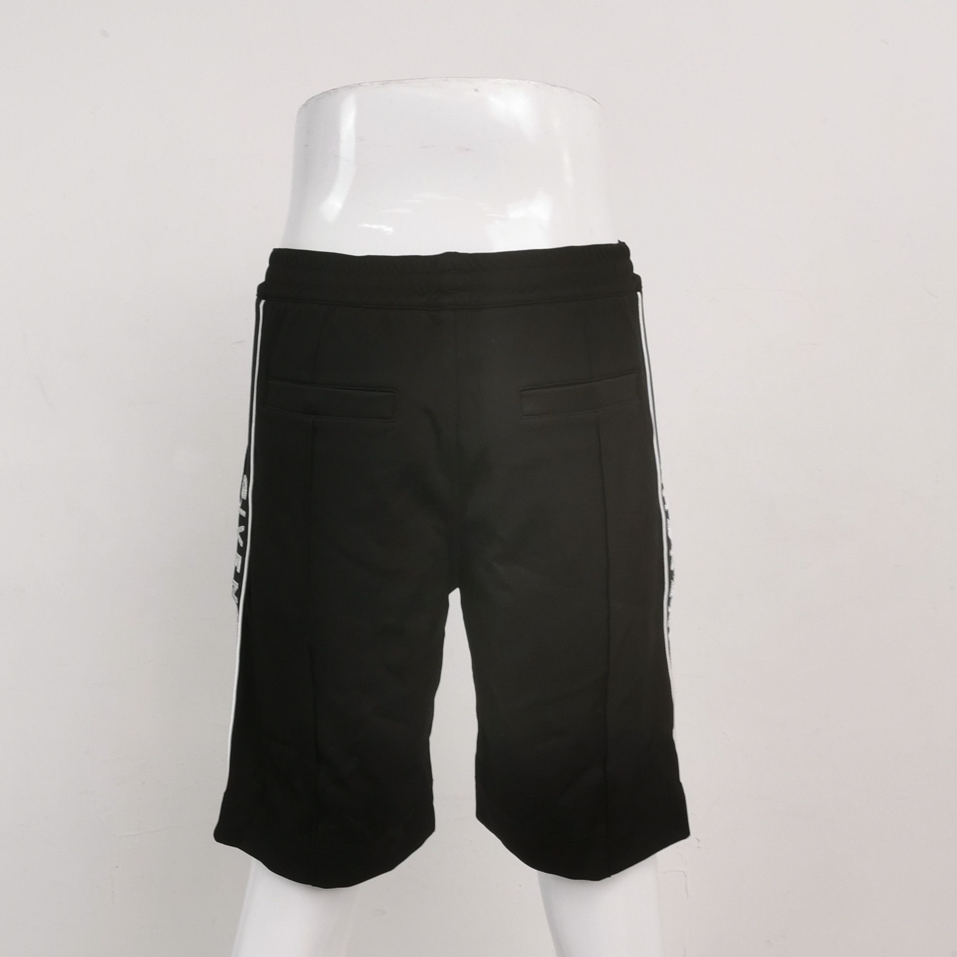 Givenchy Givenchy Men 30 Shorts Size US 30 / EU 46 - 2 Thumbnail