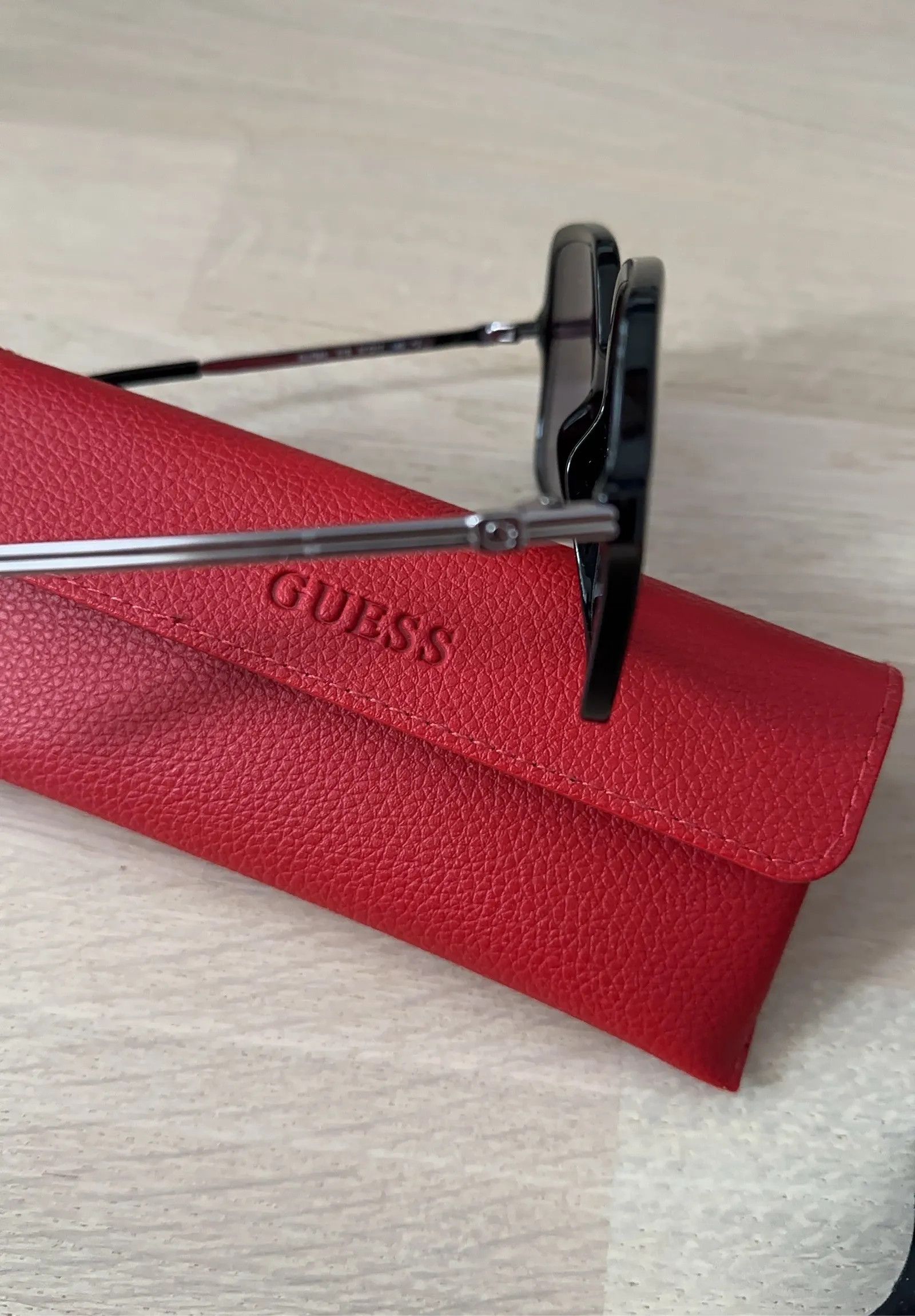Guess Guess Sunglasses Size ONE SIZE - 2 Thumbnail