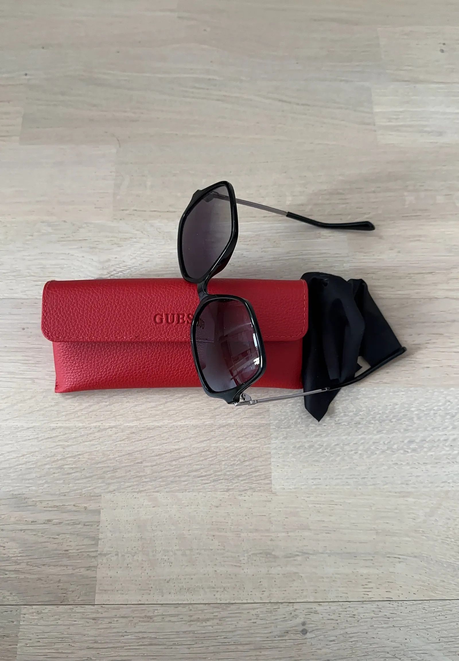 Guess Guess Sunglasses Size ONE SIZE - 4 Thumbnail