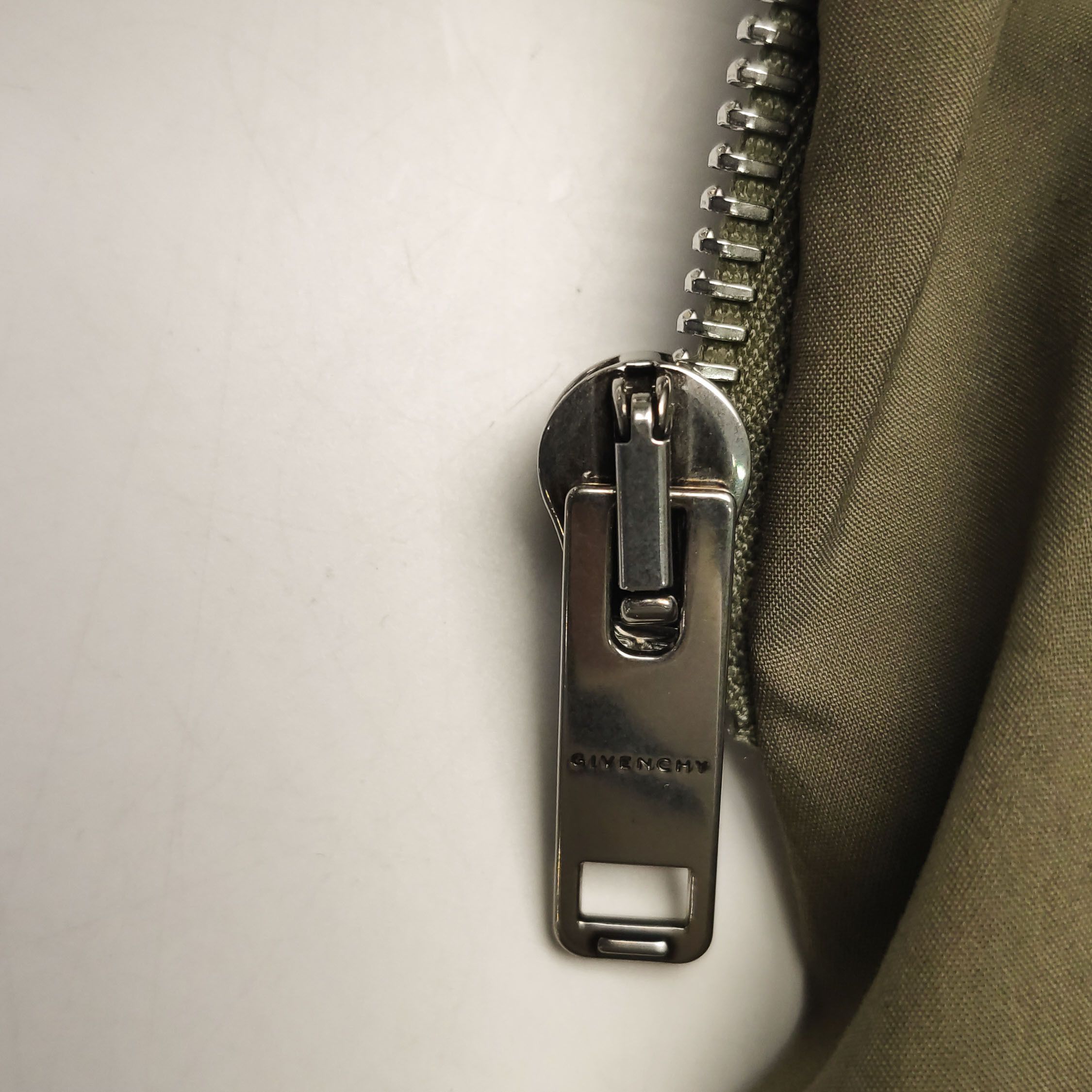 Givenchy Givenchy Men xxl Heavy Coats Size US XXL / EU 58 / 5 - 10 Thumbnail