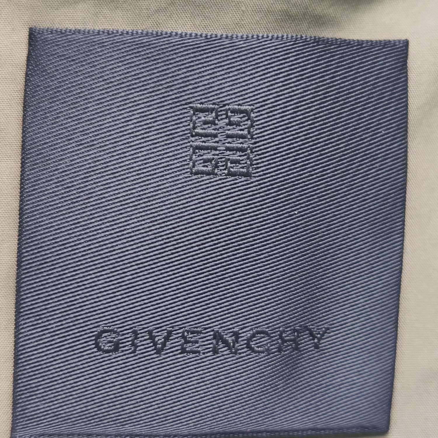 Givenchy Givenchy Men m Heavy Coats Size US M / EU 48-50 / 2 - 5 Thumbnail