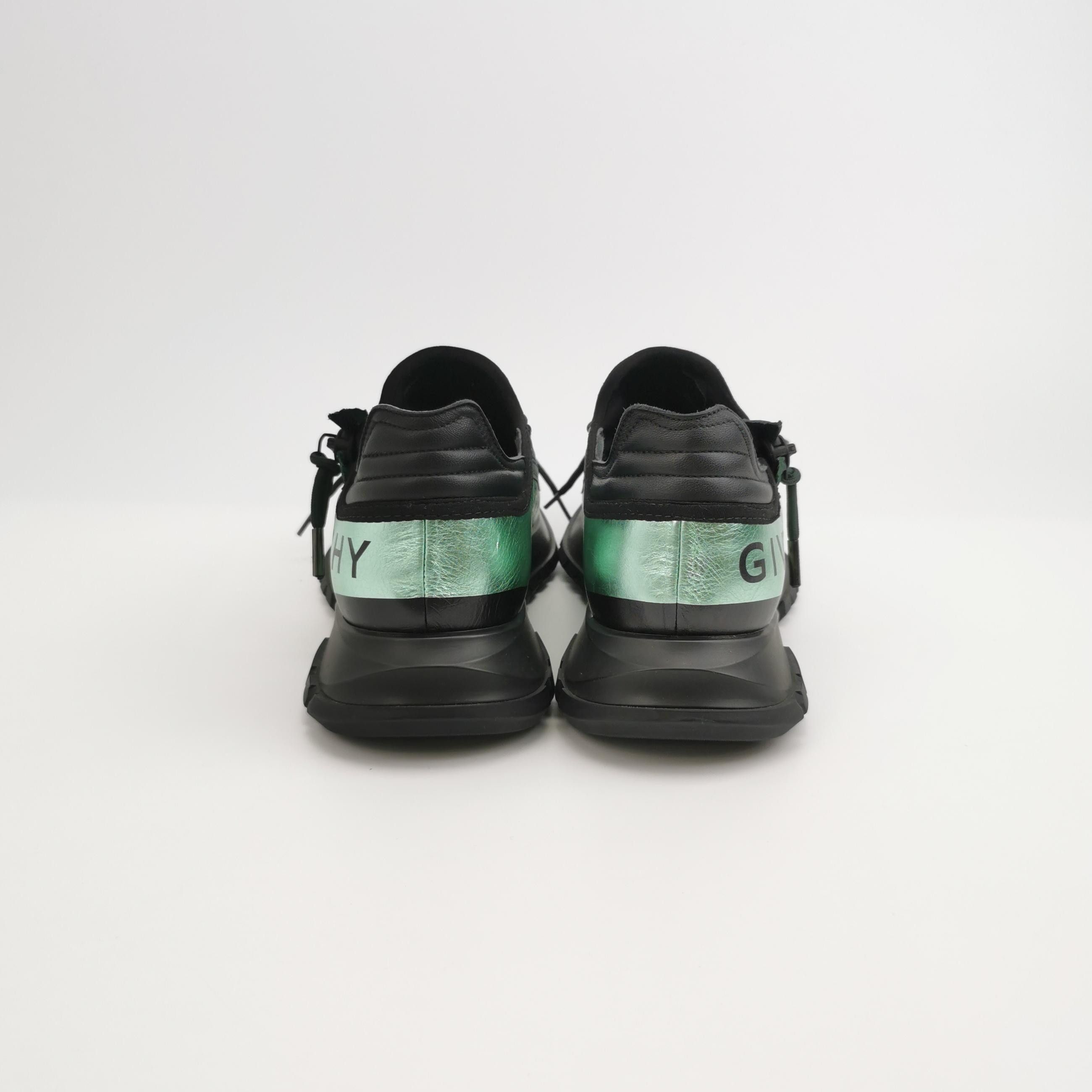 Givenchy Givenchy Men 6 Lowtop Sneakers Size US 6 / EU 39 - 4 Thumbnail