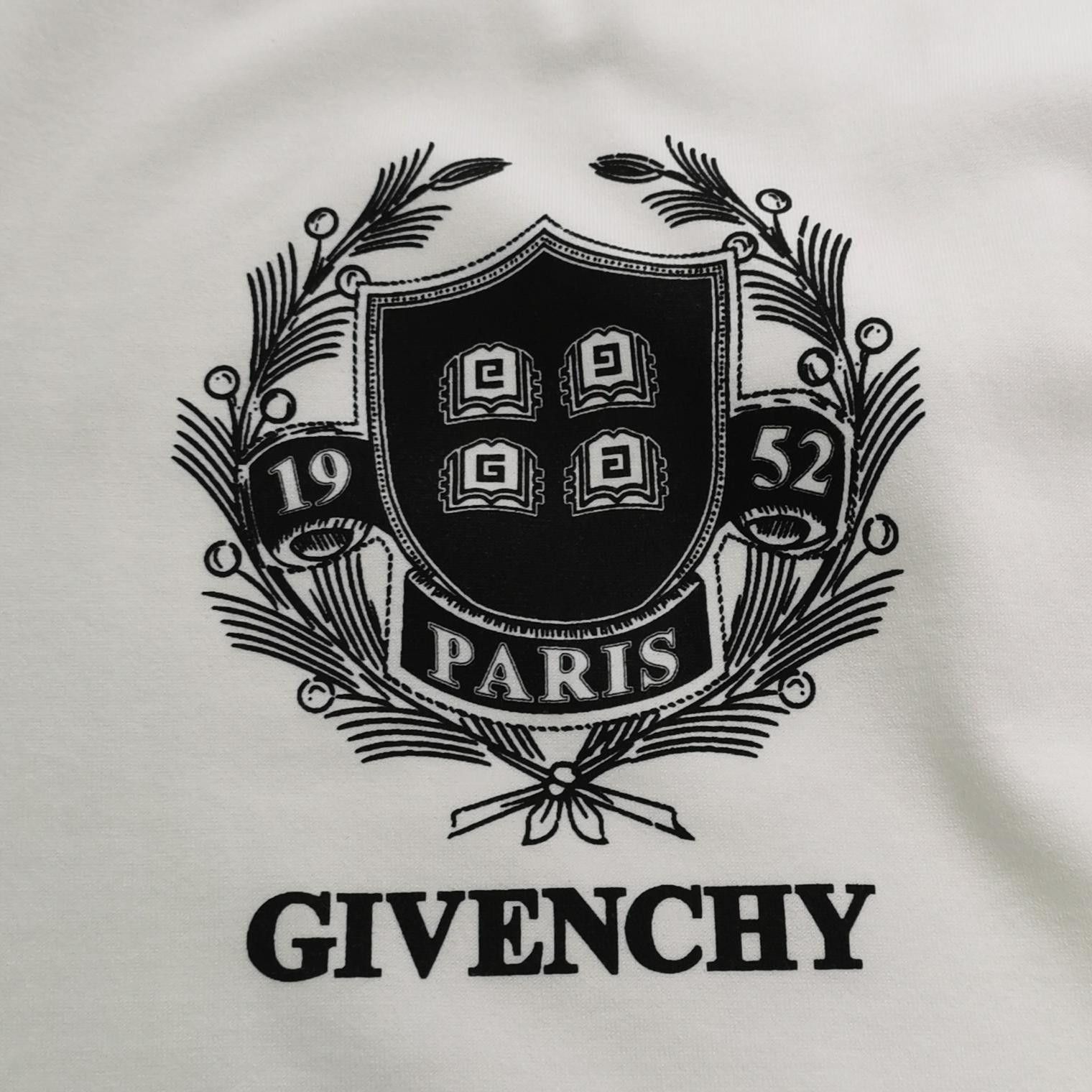 Givenchy Givenchy Men xxl Short Sleeve Shirts Size US XXL / EU 58 / 5 - 3 Thumbnail