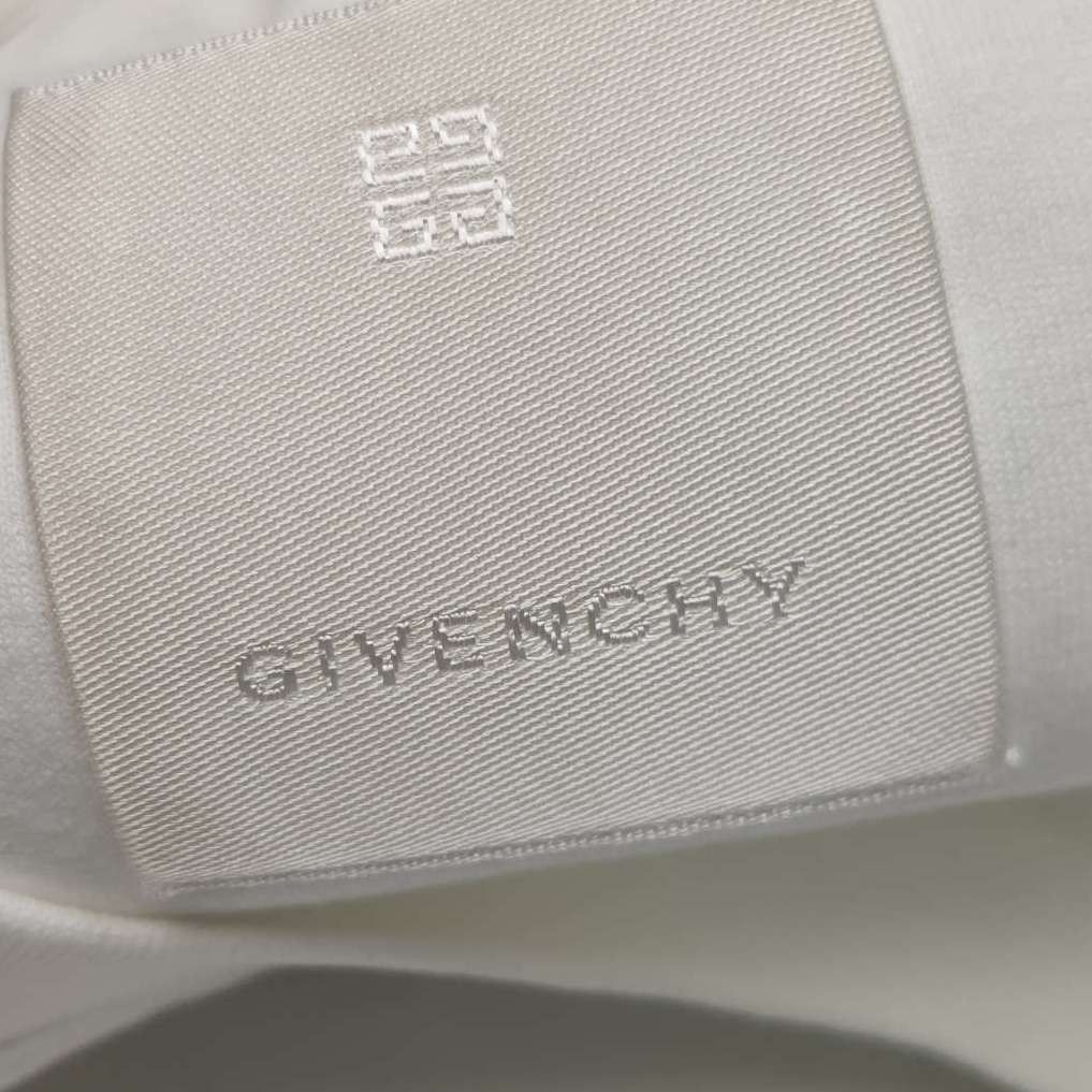 Givenchy Givenchy Men s Short Sleeve Shirts Size US S / EU 44-46 / 1 - 5 Thumbnail