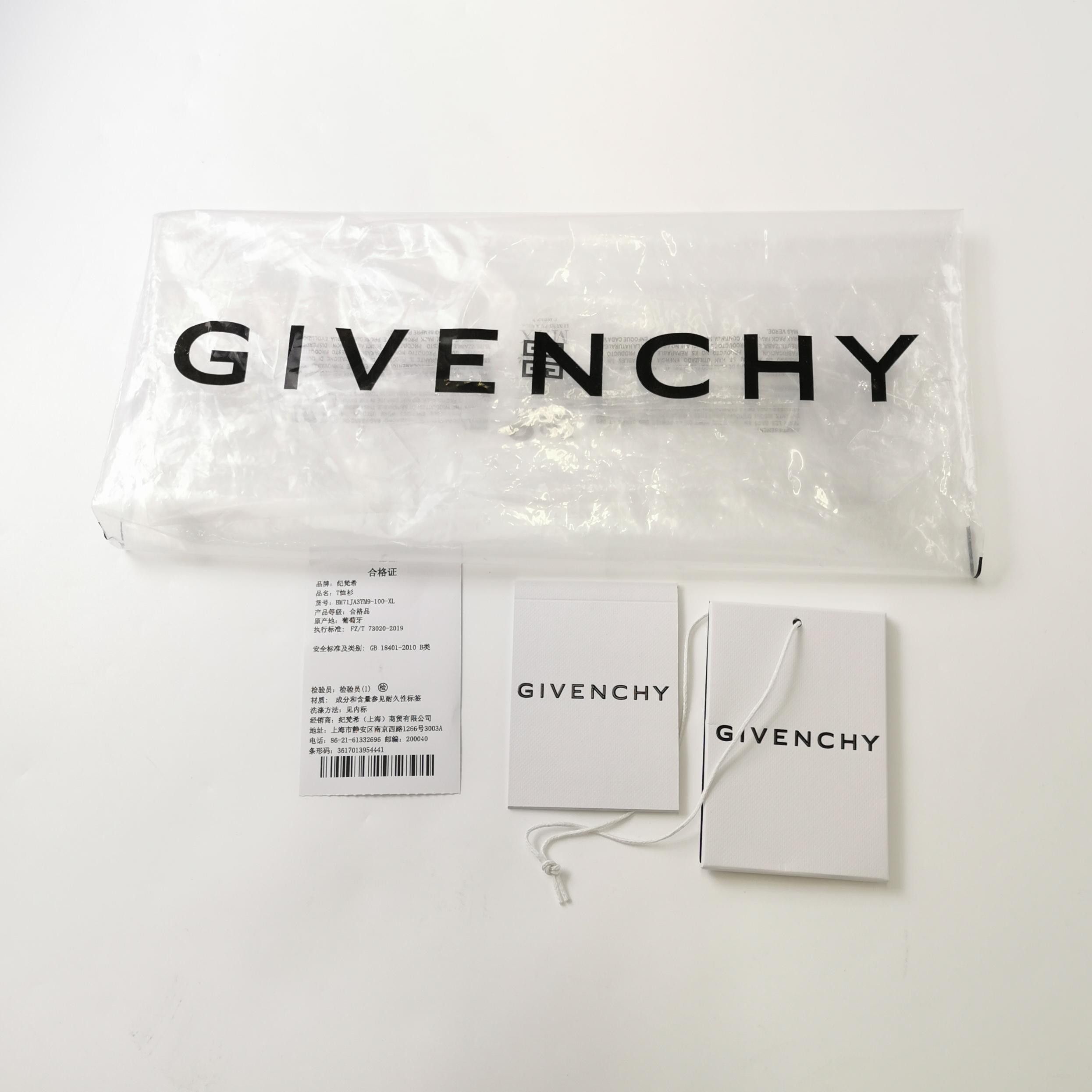 Givenchy Givenchy Men xl Short Sleeve Shirts Size US XL / EU 56 / 4 - 4 Thumbnail