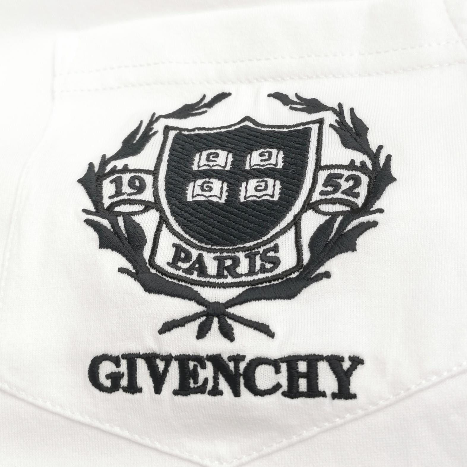Givenchy Givenchy Men xl Short Sleeve Shirts Size US XL / EU 56 / 4 - 3 Thumbnail