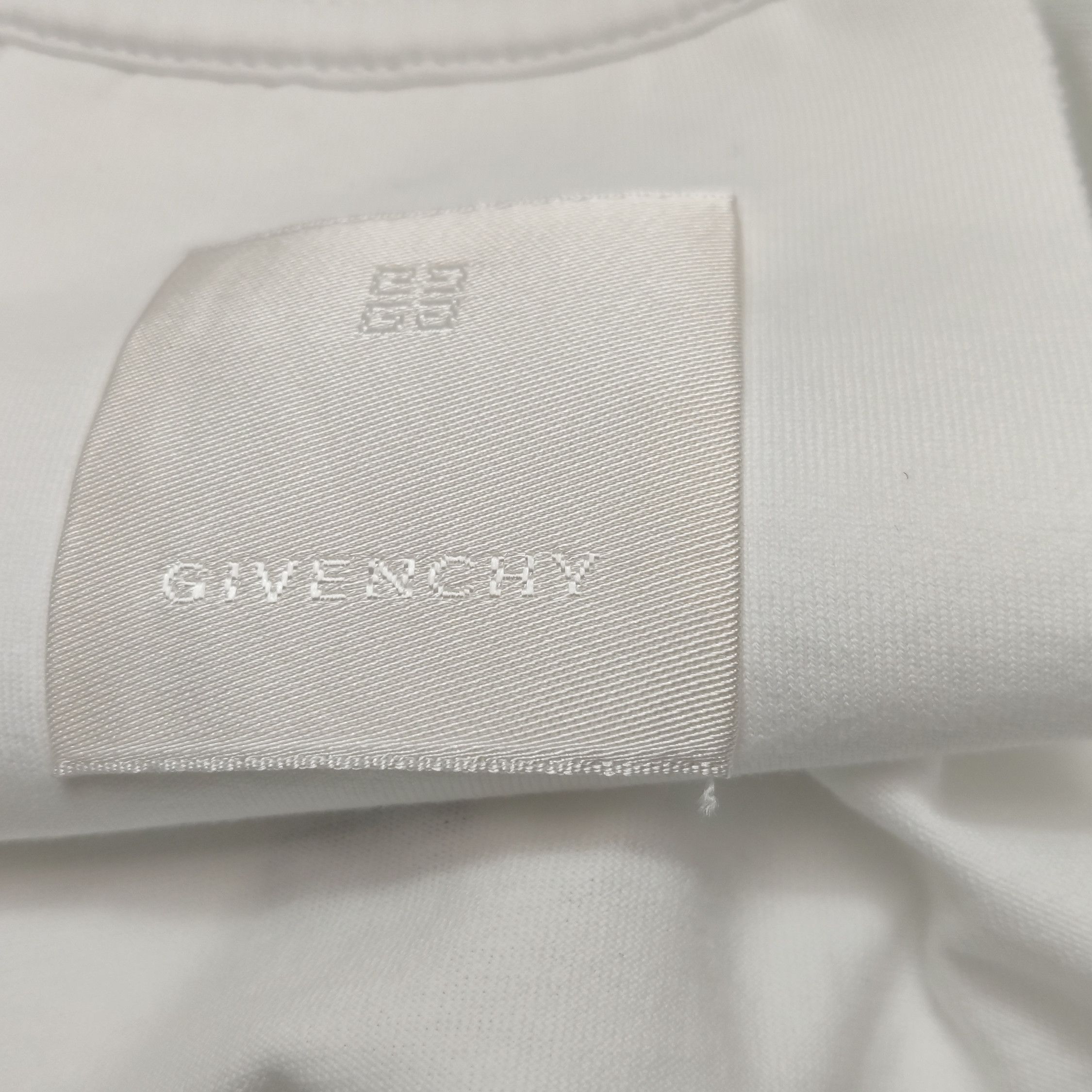 Givenchy Givenchy Men xl Short Sleeve Shirts Size US XL / EU 56 / 4 - 9 Thumbnail