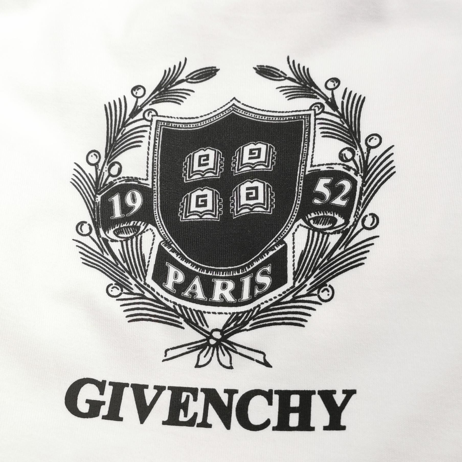 Givenchy Givenchy Men m Short Sleeve Shirts Size US M / EU 48-50 / 2 - 3 Thumbnail