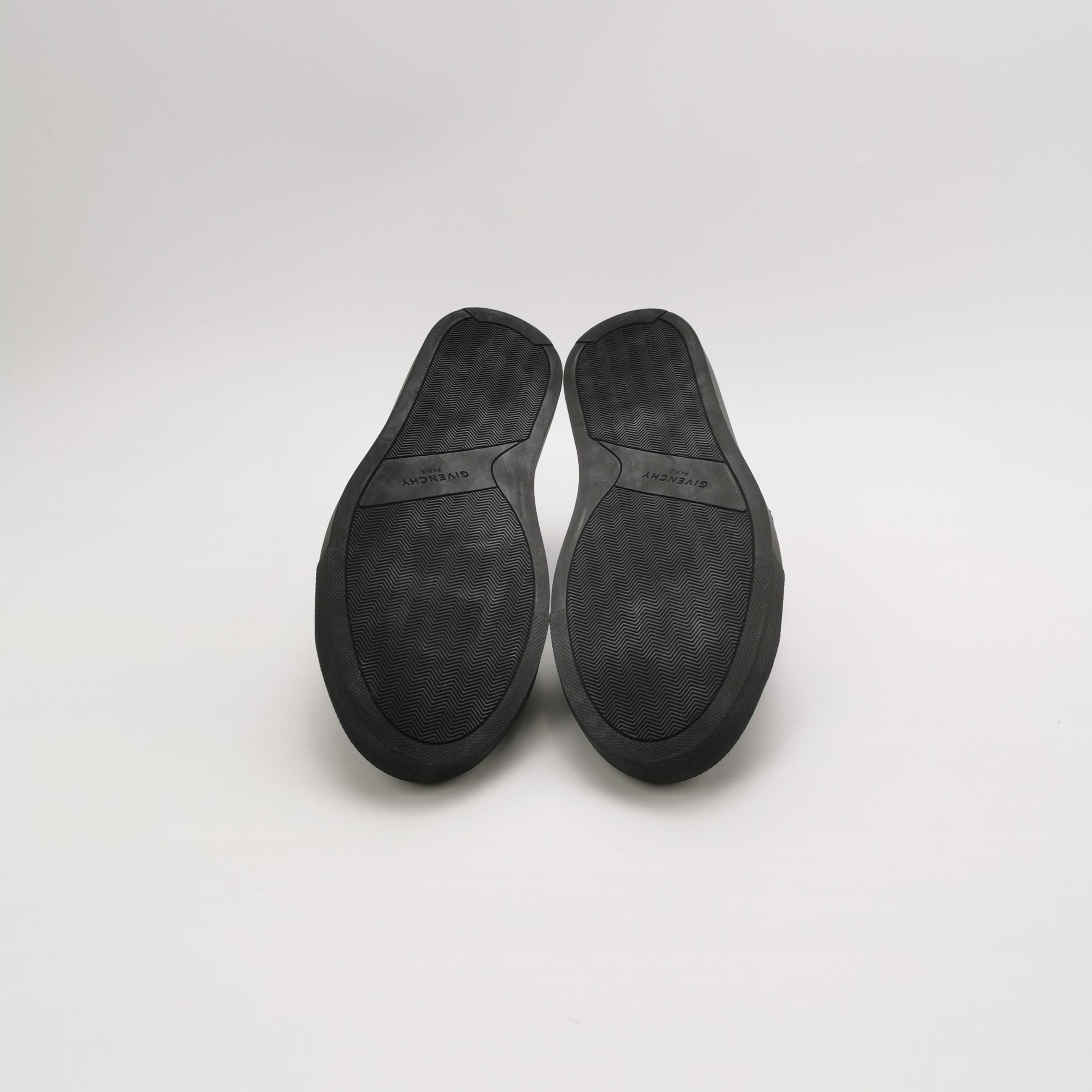 Givenchy Givenchy Men 8 Lowtop Sneakers Size US 8 / EU 41 - 5 Thumbnail